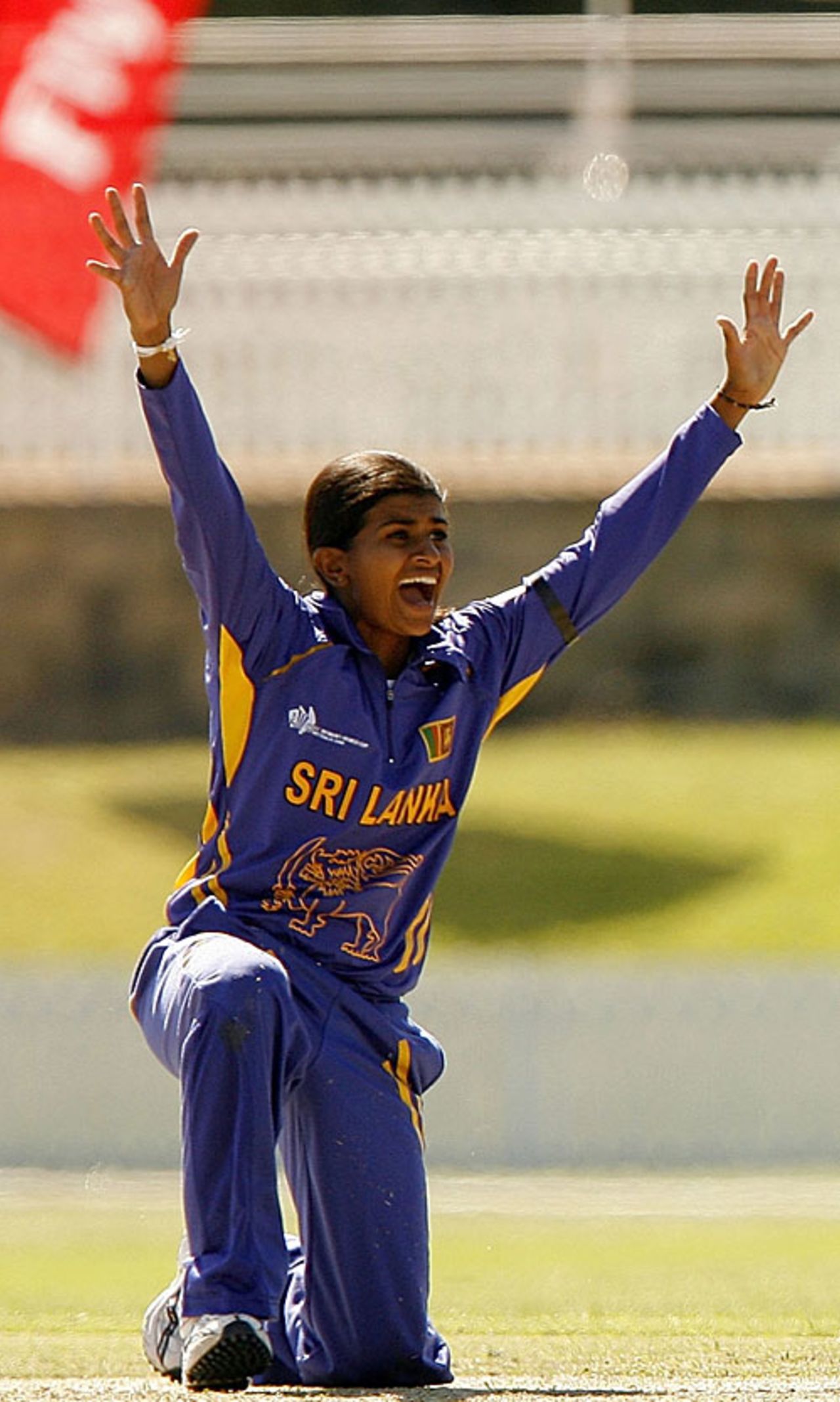Shashikala Siriwardene appeals for a wicket, England v Sri Lanka, Group B, women's World Cup, Canberra, March 7, 2009