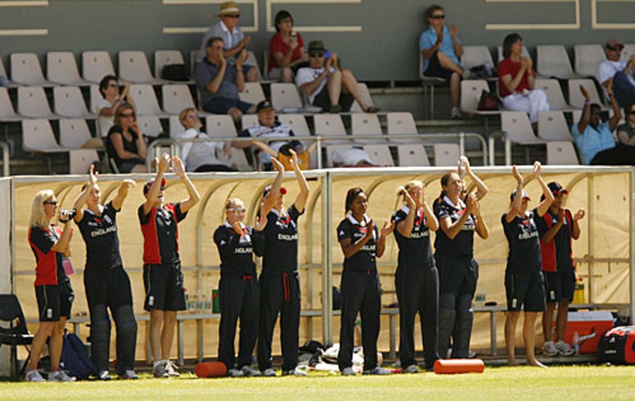 The England players applaud Claire Taylor's innings, England v Sri Lanka, Group B, women's World Cup, Canberra, March 7, 2009