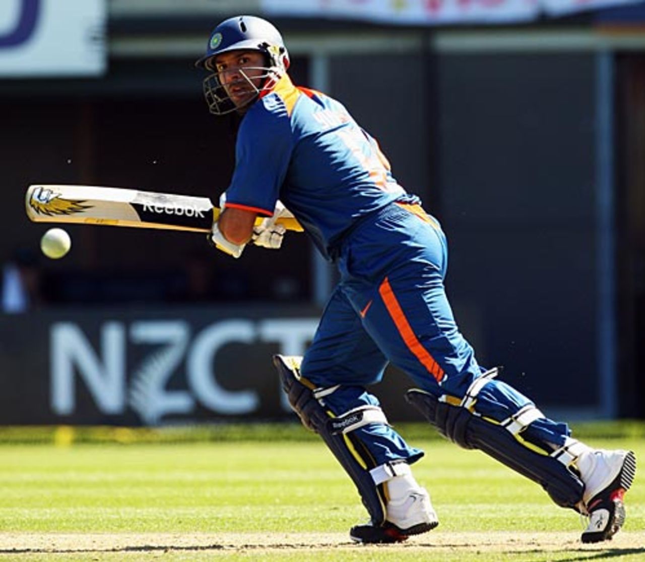 Yuvraj Singh sets off for a run, New Zealand v India, 3rd ODI, Christchurch, March 8, 2009