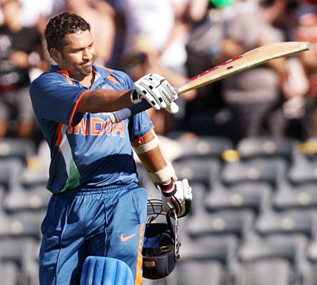Sachin Tendulkar scored his first ODI hundred in New Zealand, New Zealand v India, 3rd ODI, Christchurch, March 8, 2009