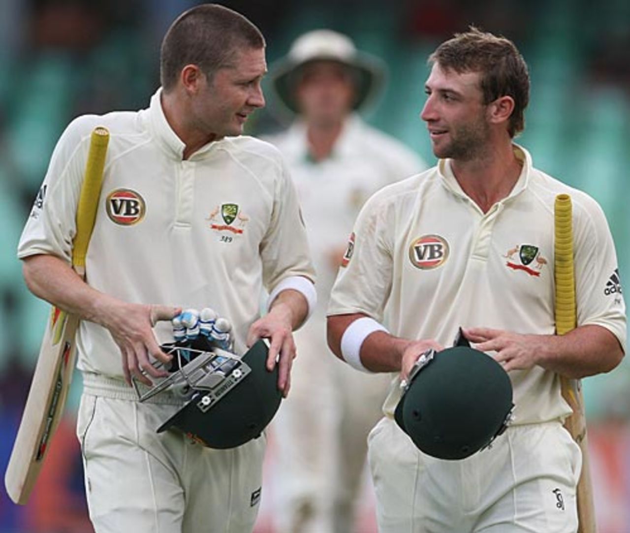 Michael Clarke and Phillip Hughes head back to the pavilion, South Africa v Australia, 2nd Test, Durban, 3rd day, March 8, 2009