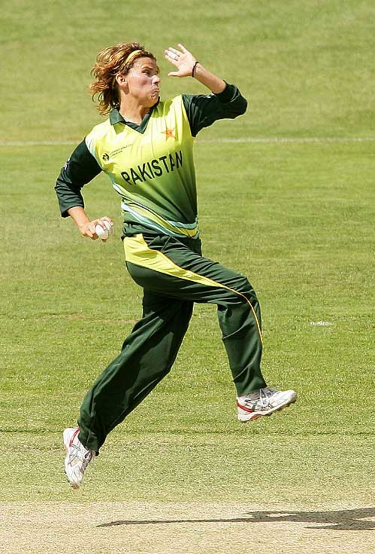 Qanita Jalil was the star bowler for Pakistan, Pakistan v Sri Lanka, 5th match, ICC Women's World Cup, Manuka Oval, Canberra, March 9, 2009