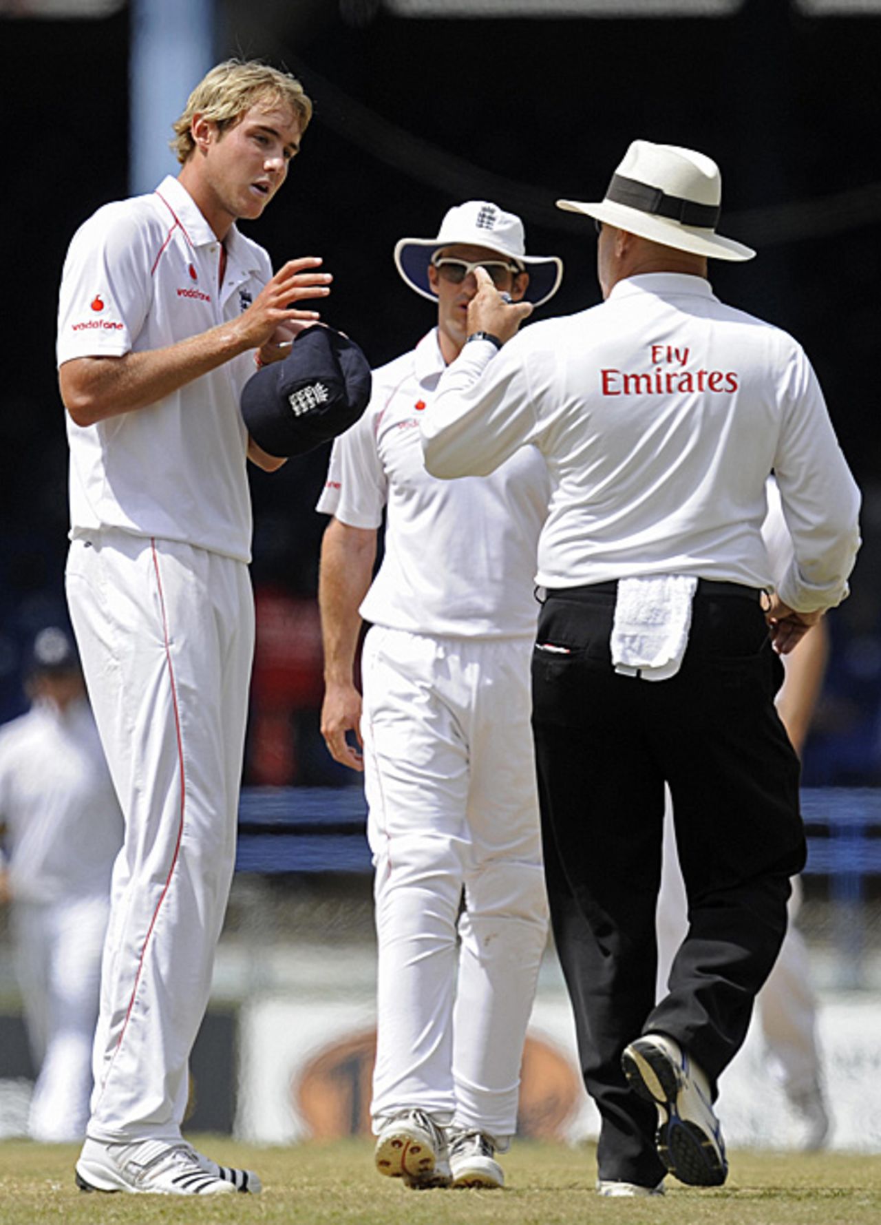 Stuart Broad is given a talking to by Daryl Harper, West Indies v England, 5th Test, Trinidad, March 9, 2009