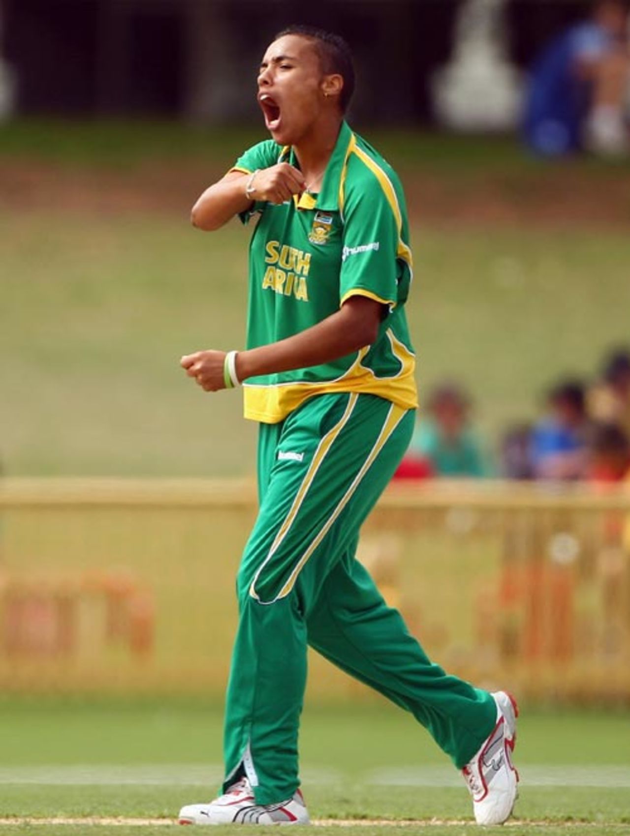 Alicia Smith was South Africa's most successful bowler, Australia v South Africa, Group A, women's World Cup, Newcastle, March 10, 2009

