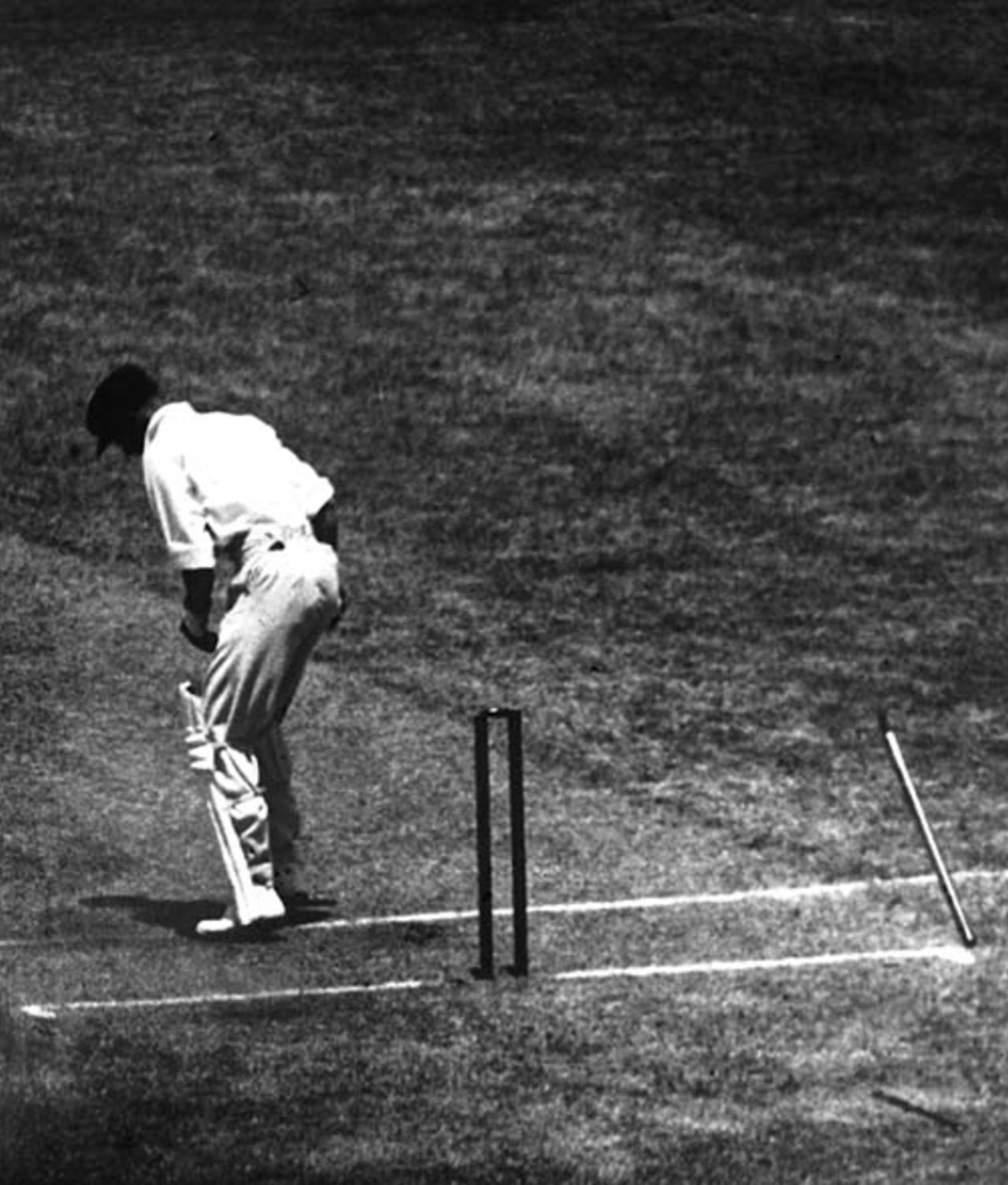 Bill Woodfull is bowled by Harold Larwood, Australia v England, 5th Test, Sydney, 1st day, February 23, 1933