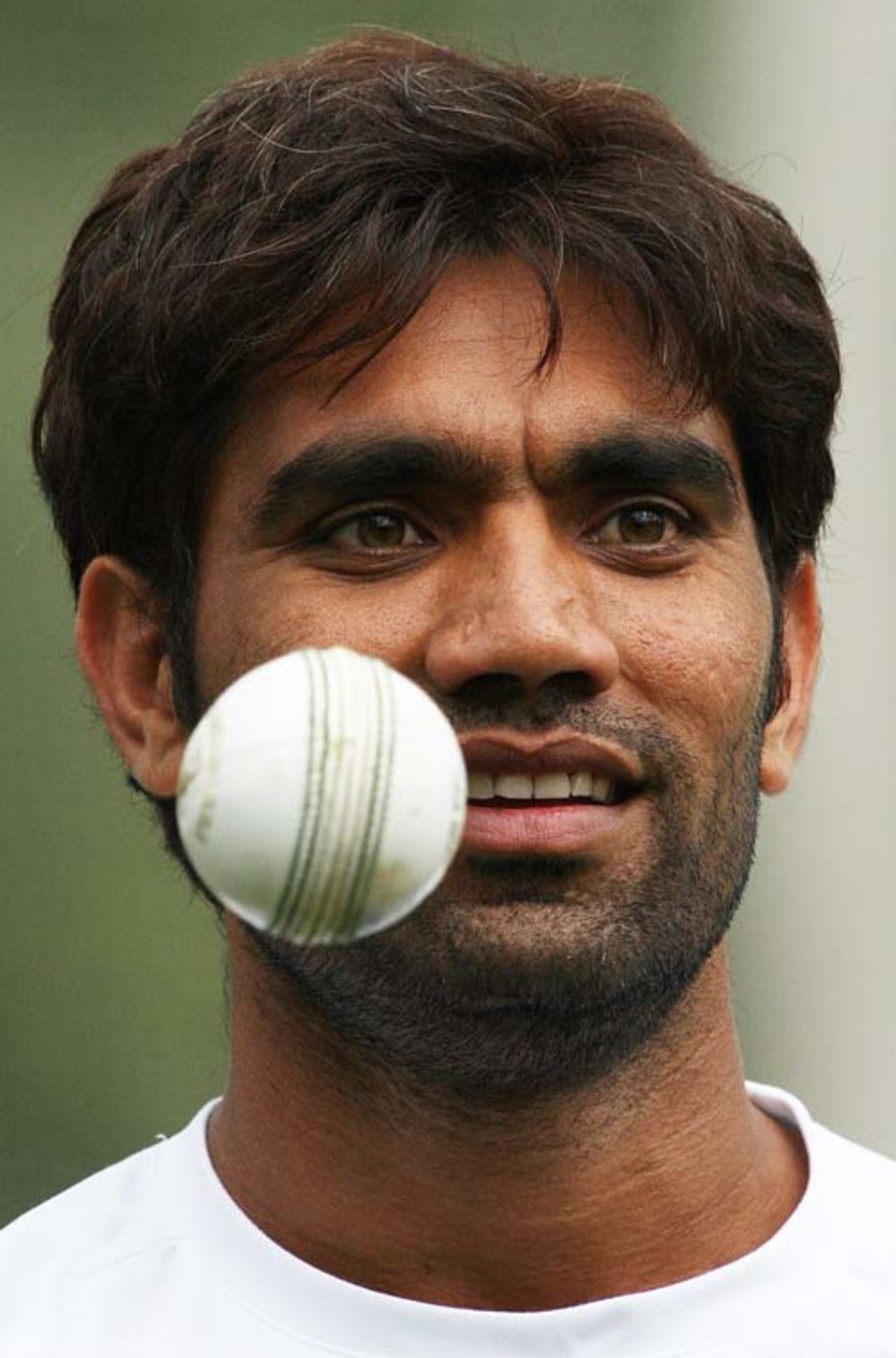 Munaf Patel at a practice session ahead of the fourth ODI, Hamilton, March 10, 2009