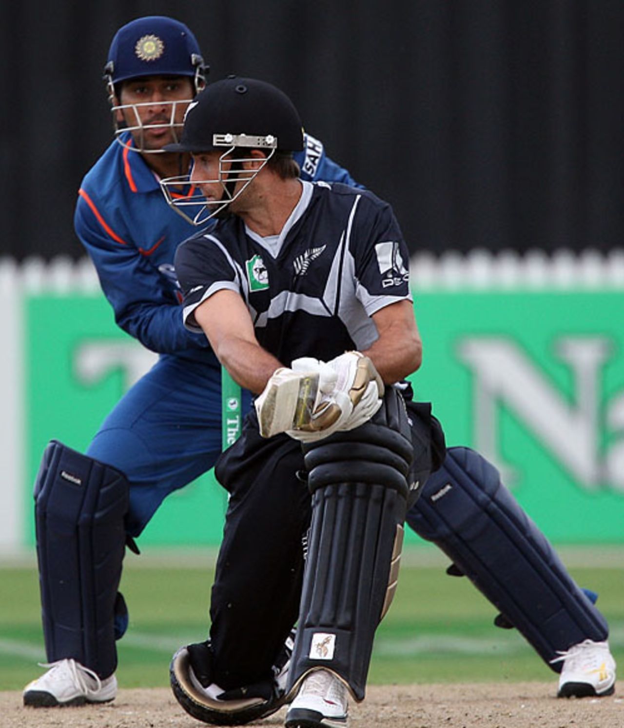 Grant Elliott plays a reverse-sweep, New Zealand v India, 4th ODI, Hamilton, March 11, 2009