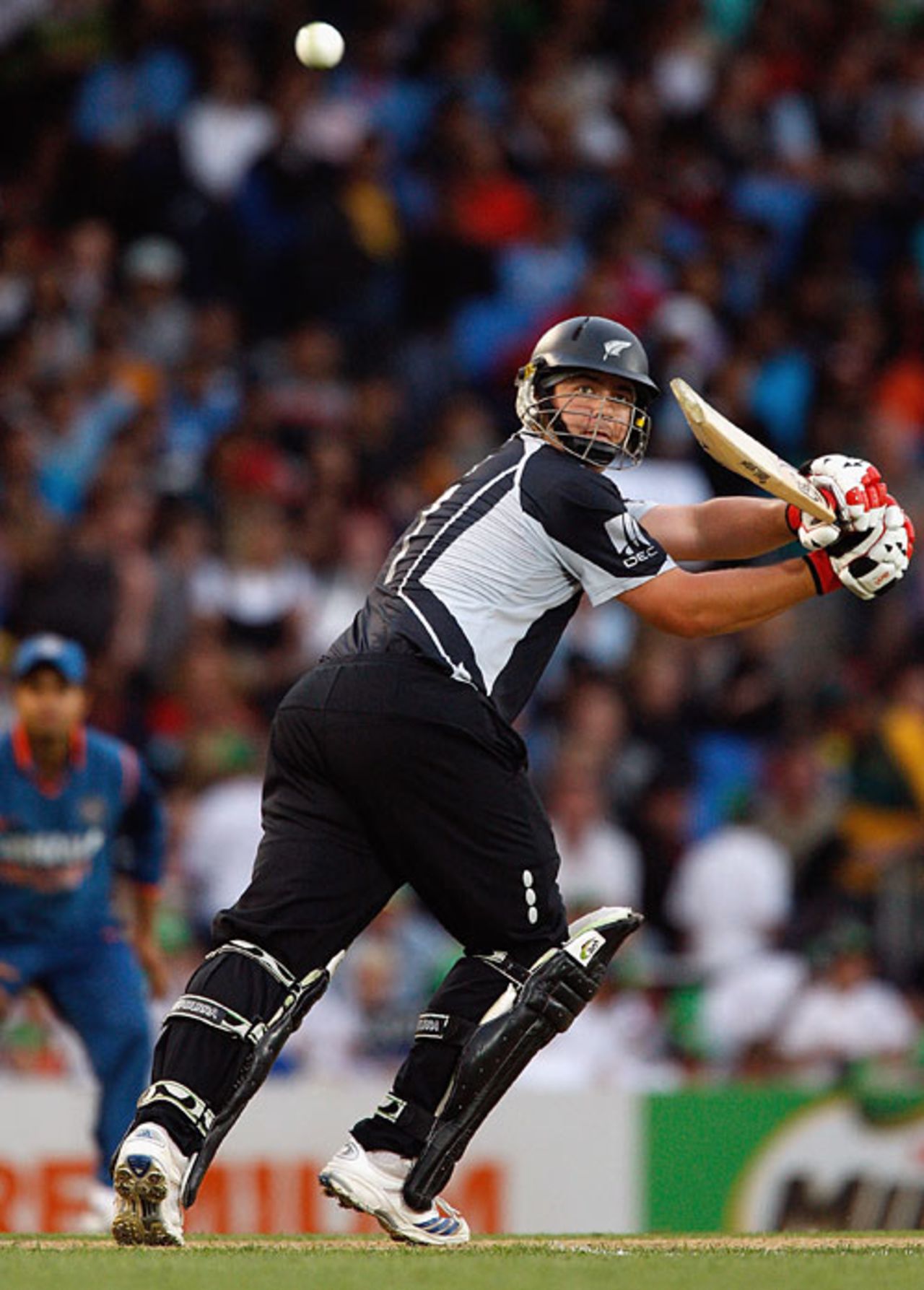 Jesse Ryder flicks one fine, New Zealand v India, 5th ODI, Auckland, March 14, 2009