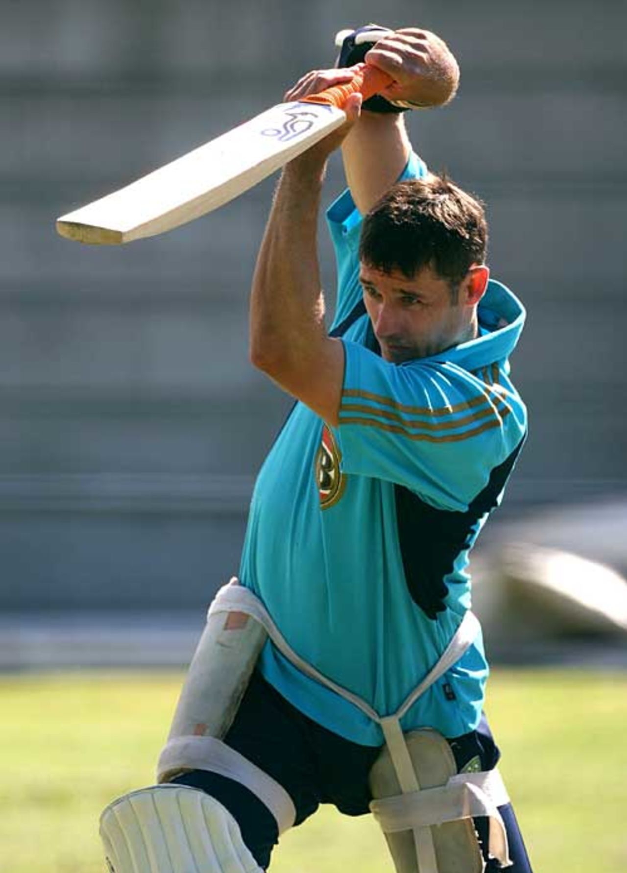 Mike Hussey concentrates on his training routine ahead of the final Test, Cape Town, March 17, 2009