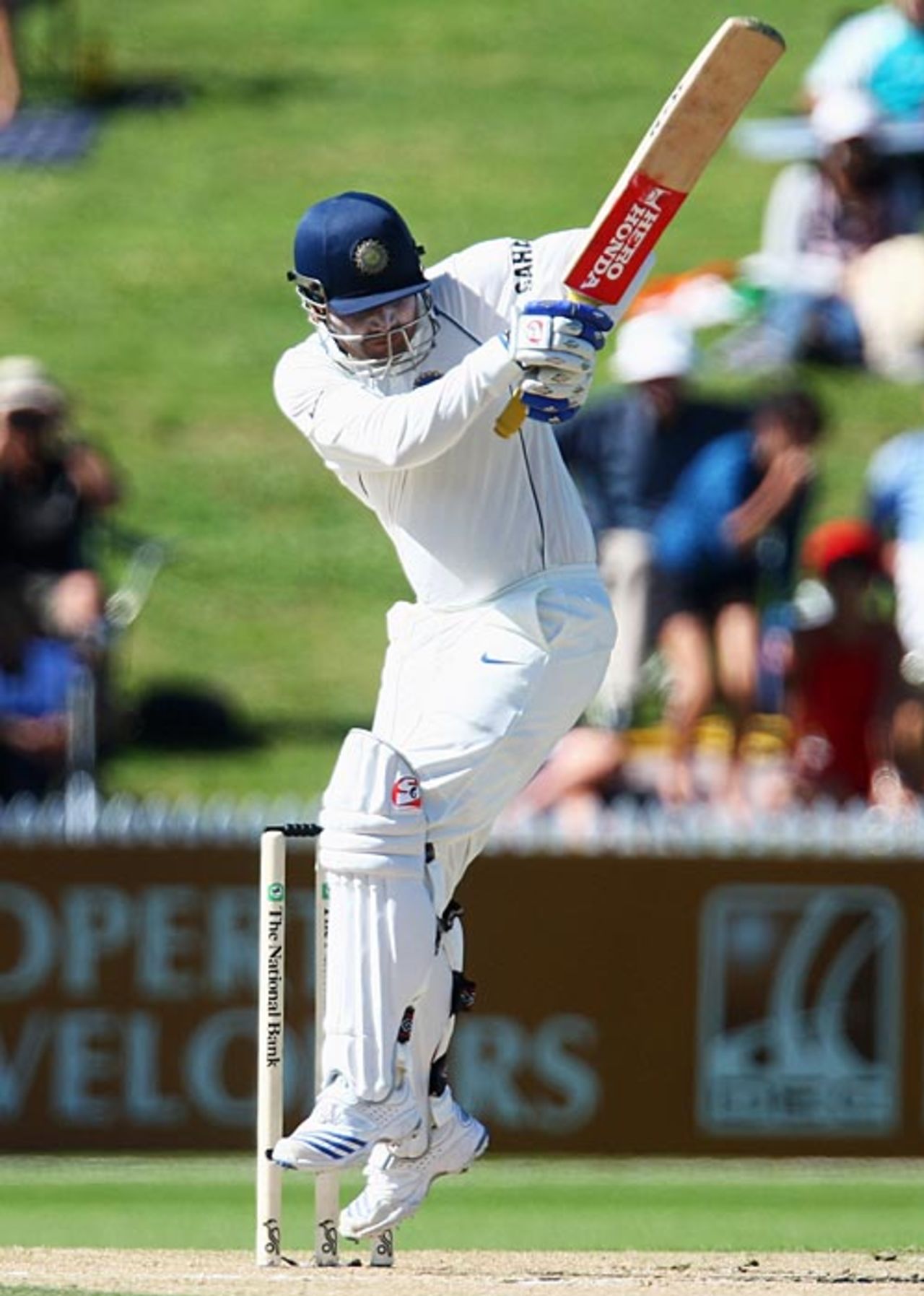 Virender Sehwag cuts loose, New Zealand v India, 1st Test, Hamilton, 2nd day, March 19, 2009