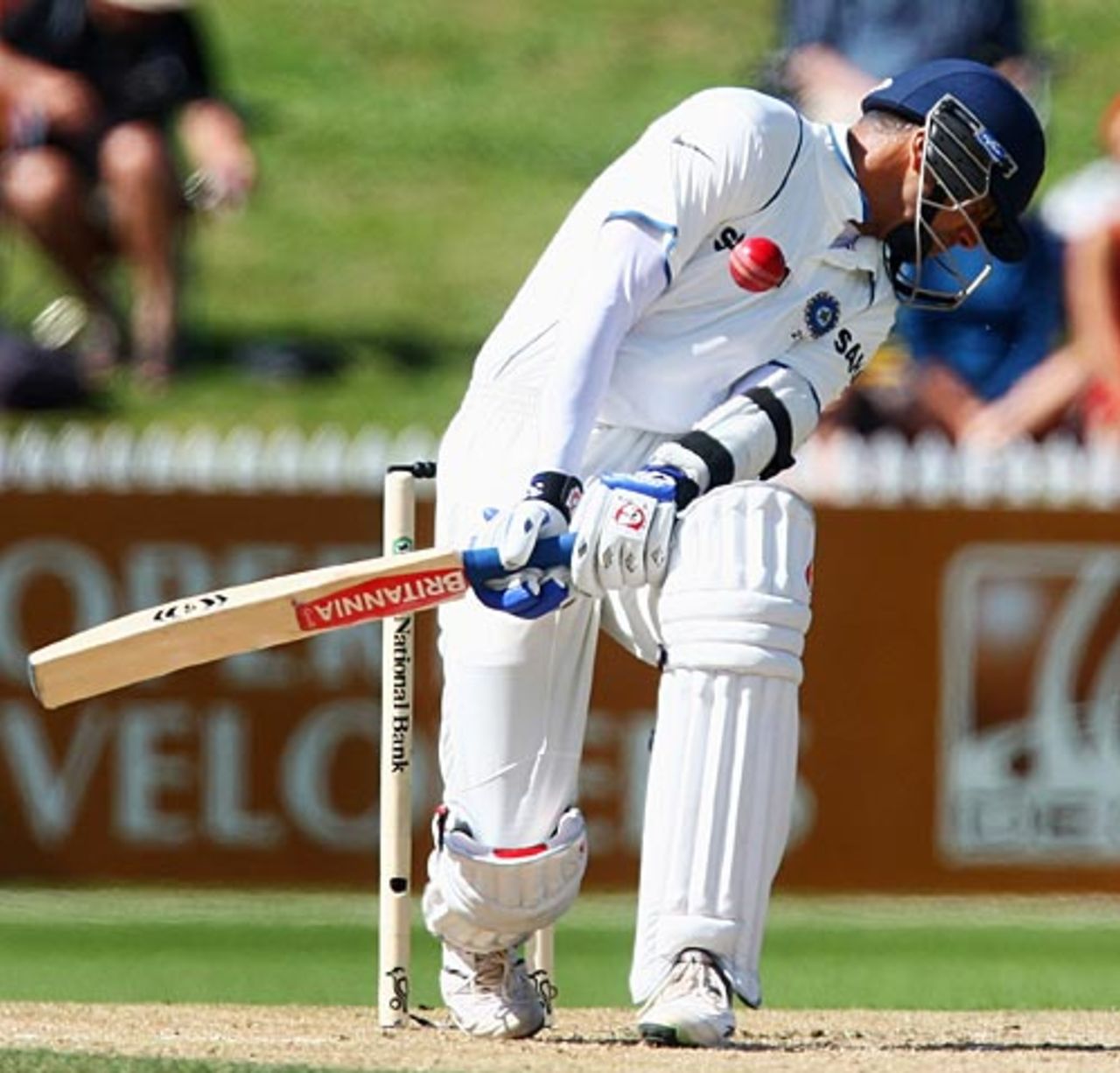 Rahul Dravid gets hit by a shorter ball, New Zealand v India, 1st Test, Hamilton, 2nd day, March 19, 2009