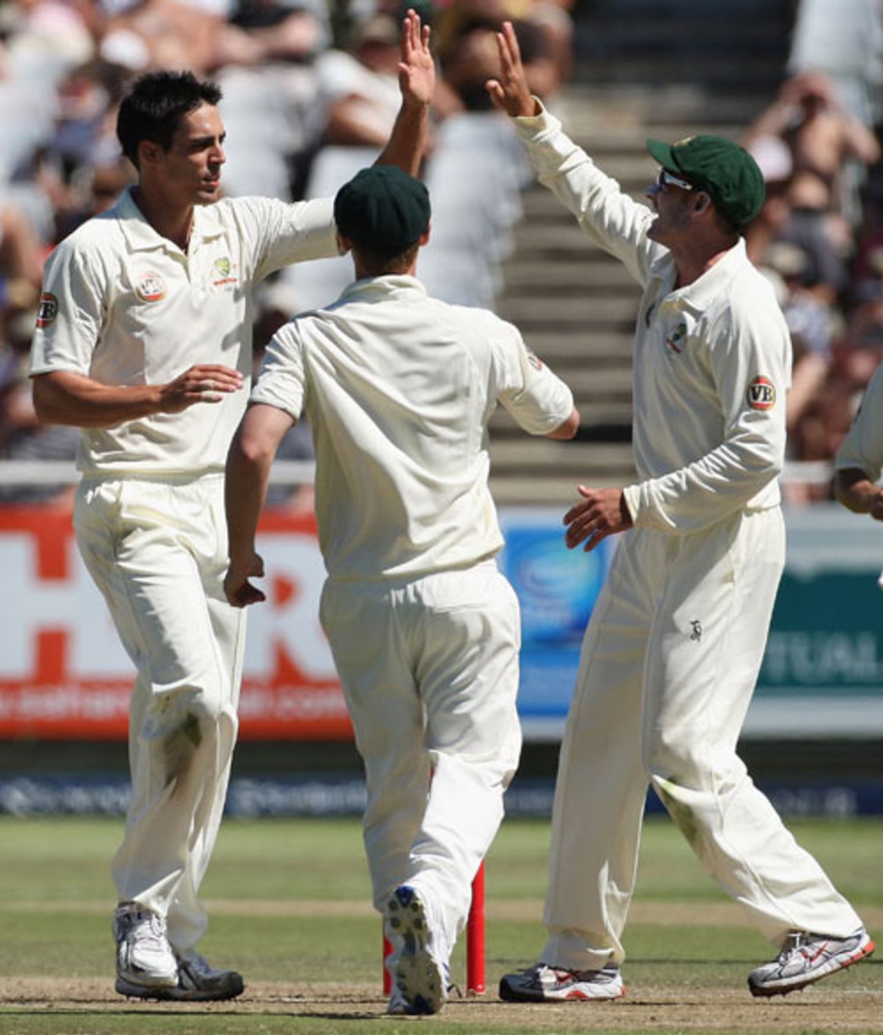 Mitchell Johnson provided the breakthrough soon after lunch, South Africa v Australia, 3rd Test, 2nd day, Cape Town, March 20, 2009