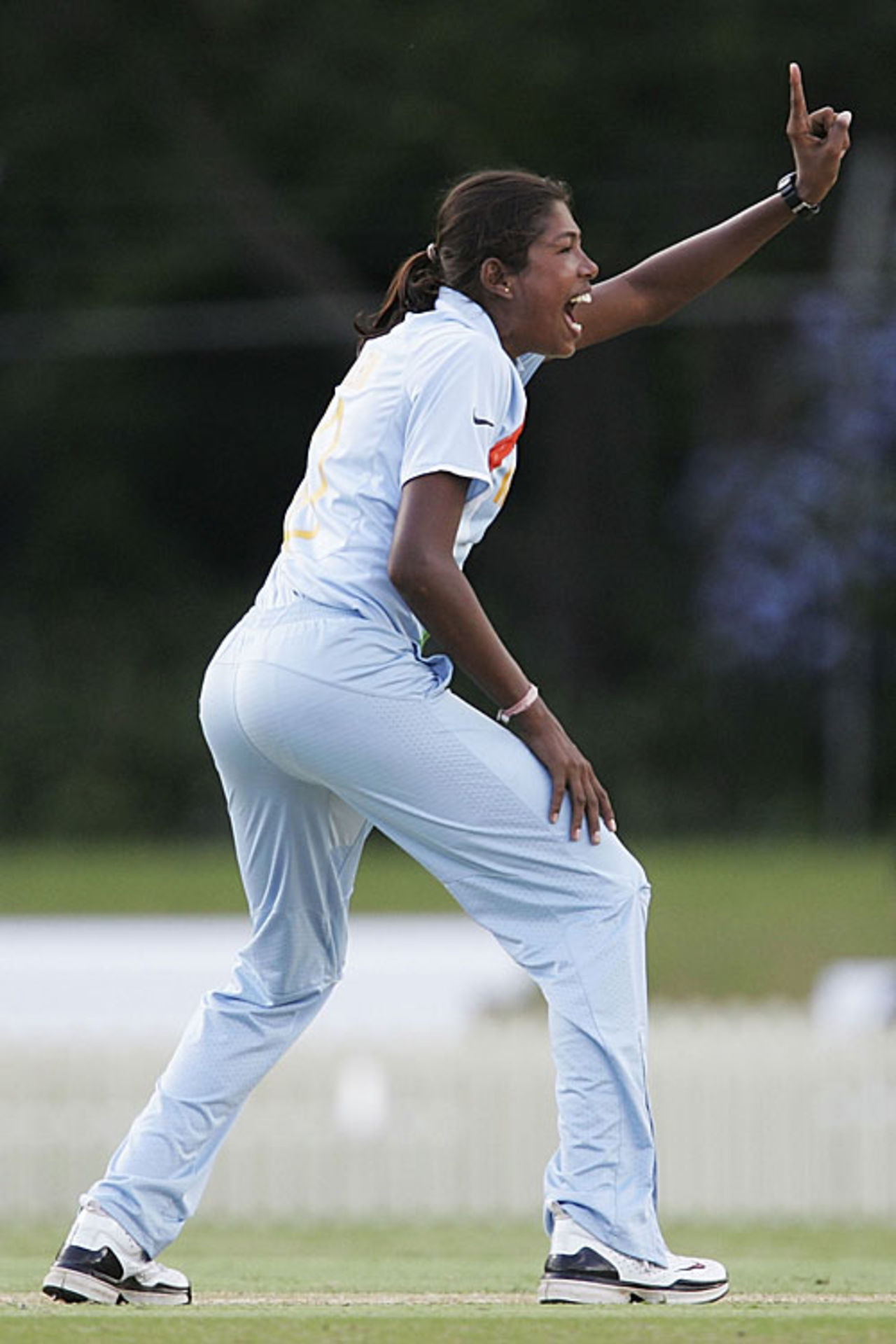 Jhulan Goswami appeals for a wicket, Australia v India, 3rd place play-off, women's World Cup, Sydney, March 21, 2009