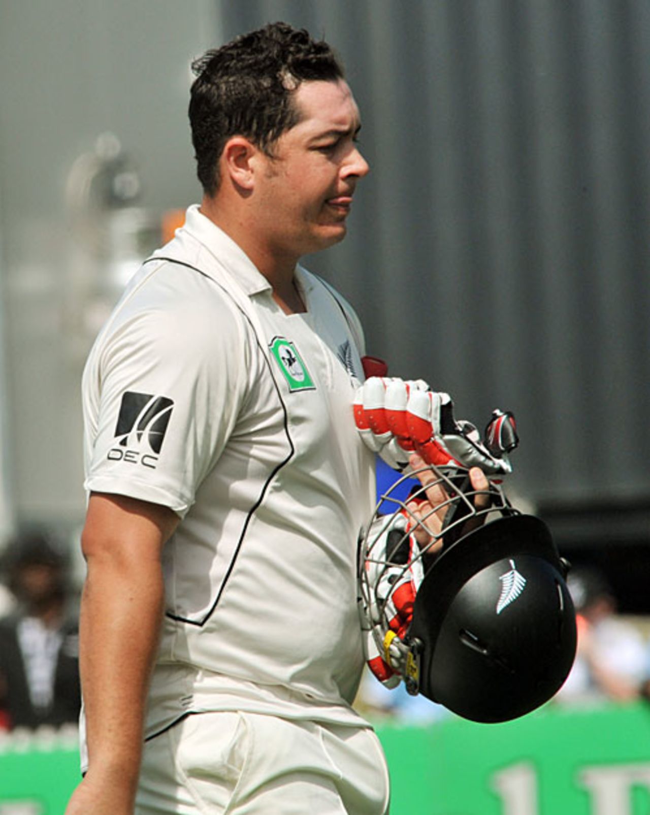 Jesse Ryder walks back after being dismissed for 21, New Zealand v India, 1st Test, Hamilton, 4th day, March 21, 2009