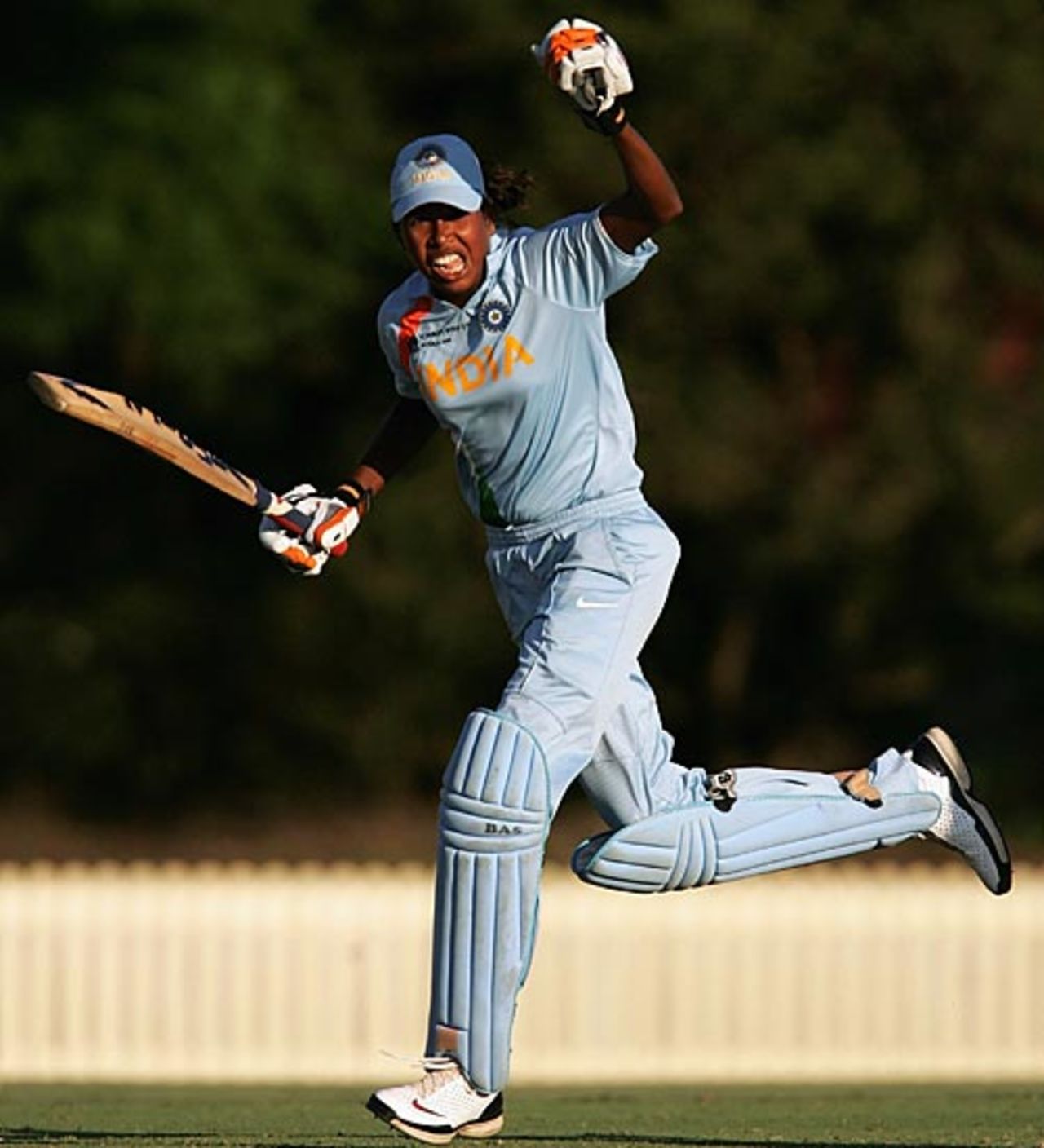 Jhulan Goswami celebrates the victory, Australia v India, 3rd place play-off, women's World Cup, Sydney, March 21, 2009