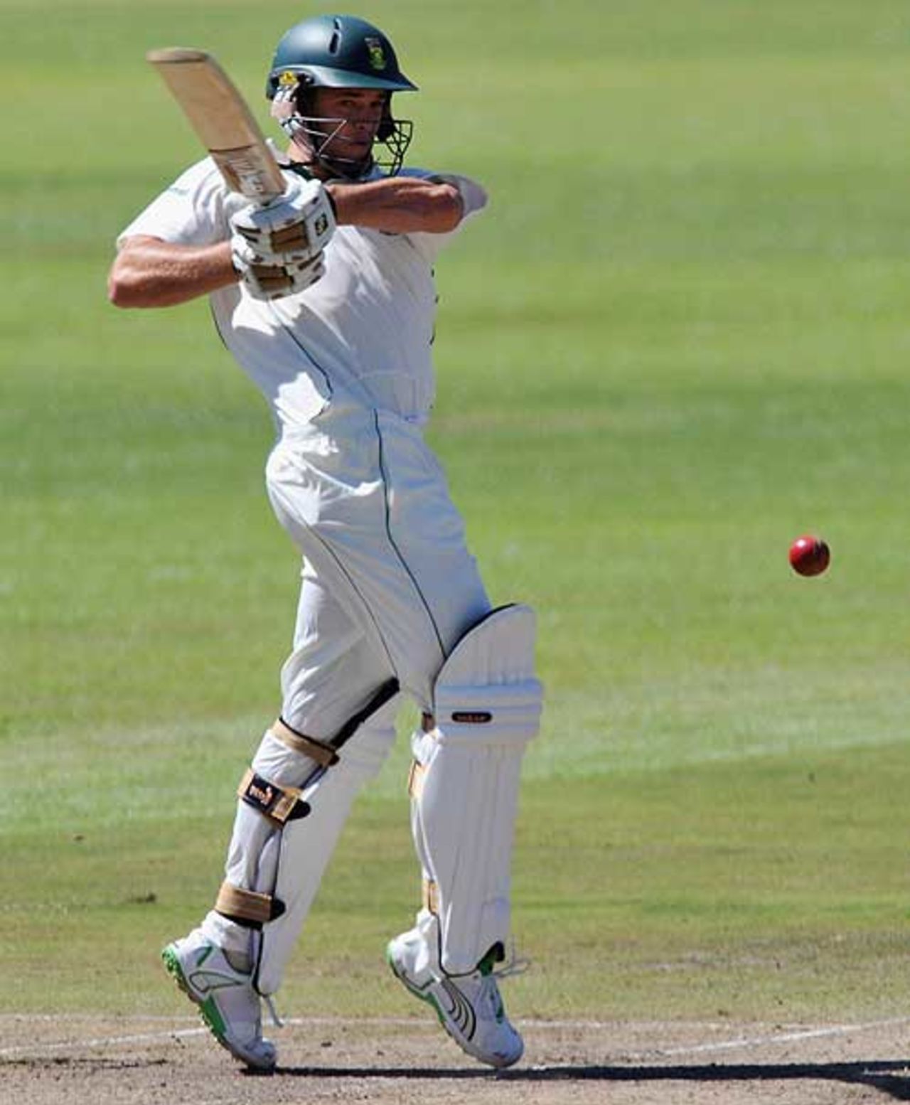 Albie Morkel pulls one during his 58 on debut, South Africa v Australia, 3rd Test, 3rd day, Cape Town, March 21, 2009