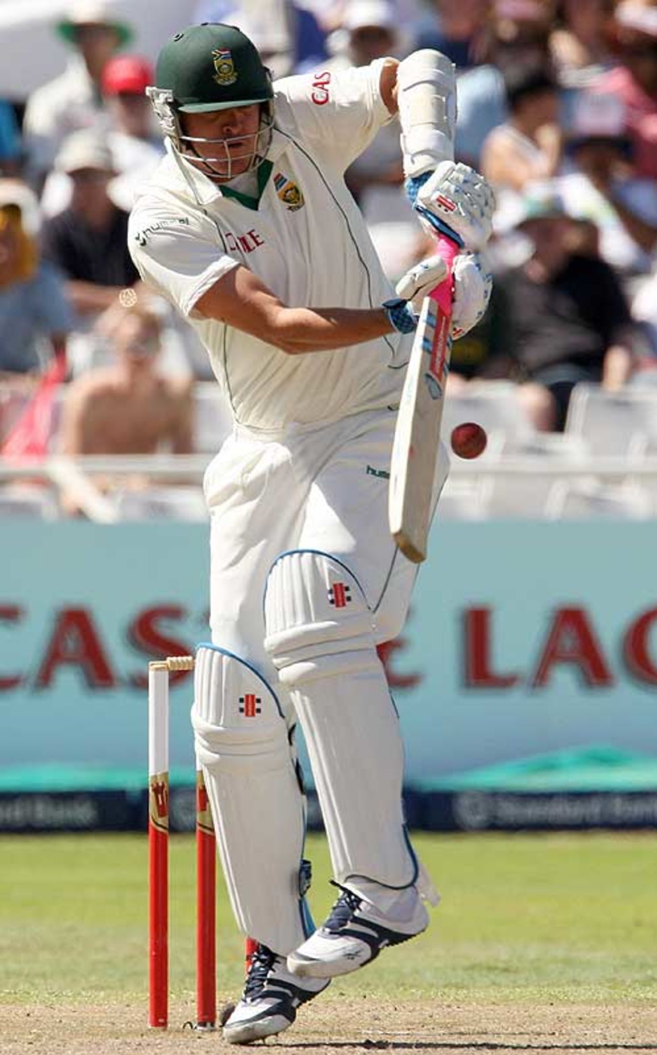 Paul Harris chipped in with 27 to get the total to 651, South Africa v Australia, 3rd Test, 3rd day, Cape Town, March 21, 2009