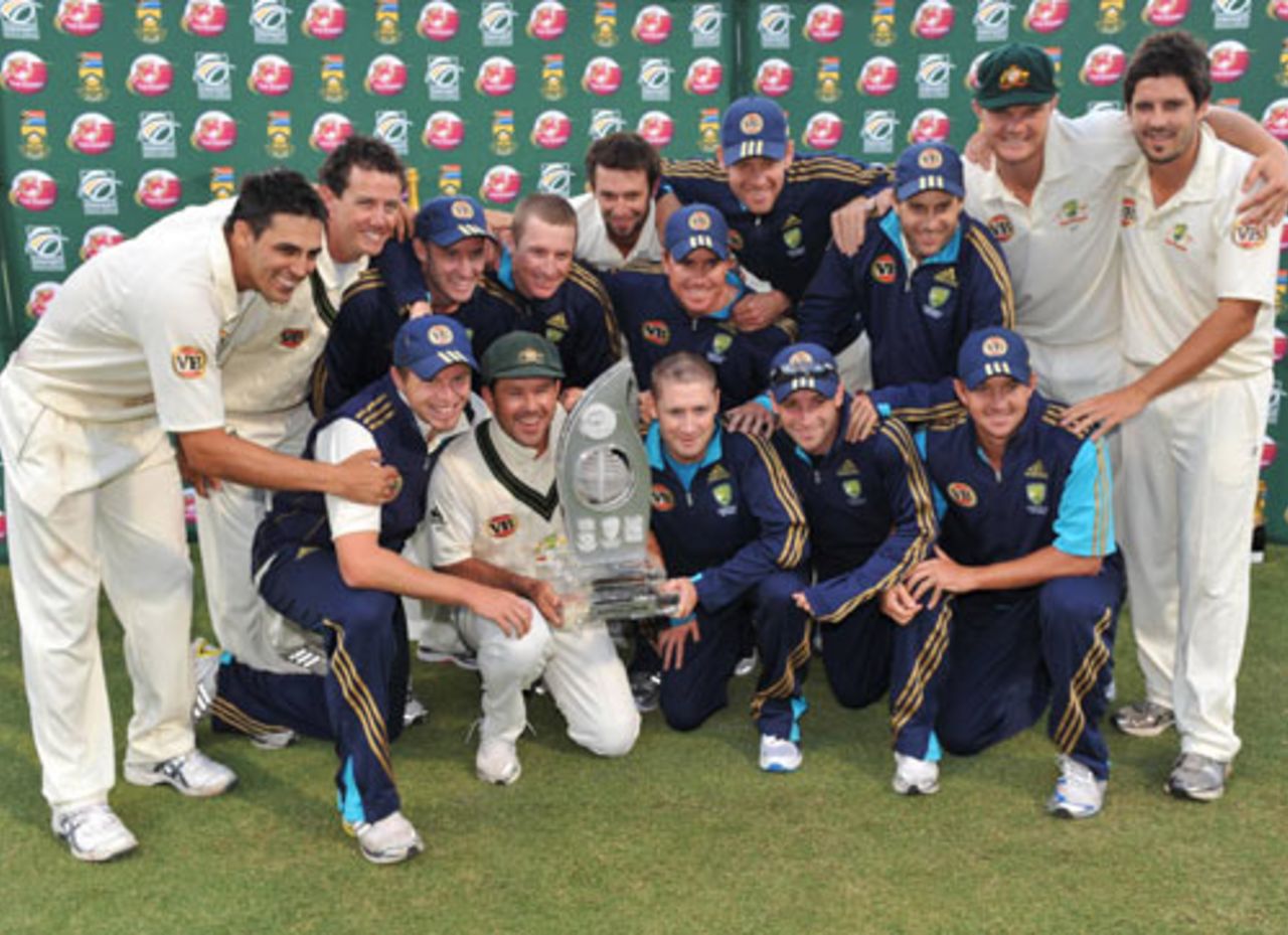 A jubilant Australian team with the series trophy, South Africa v Australia, 3rd Test, 4th day, Cape Town, March 22, 2009