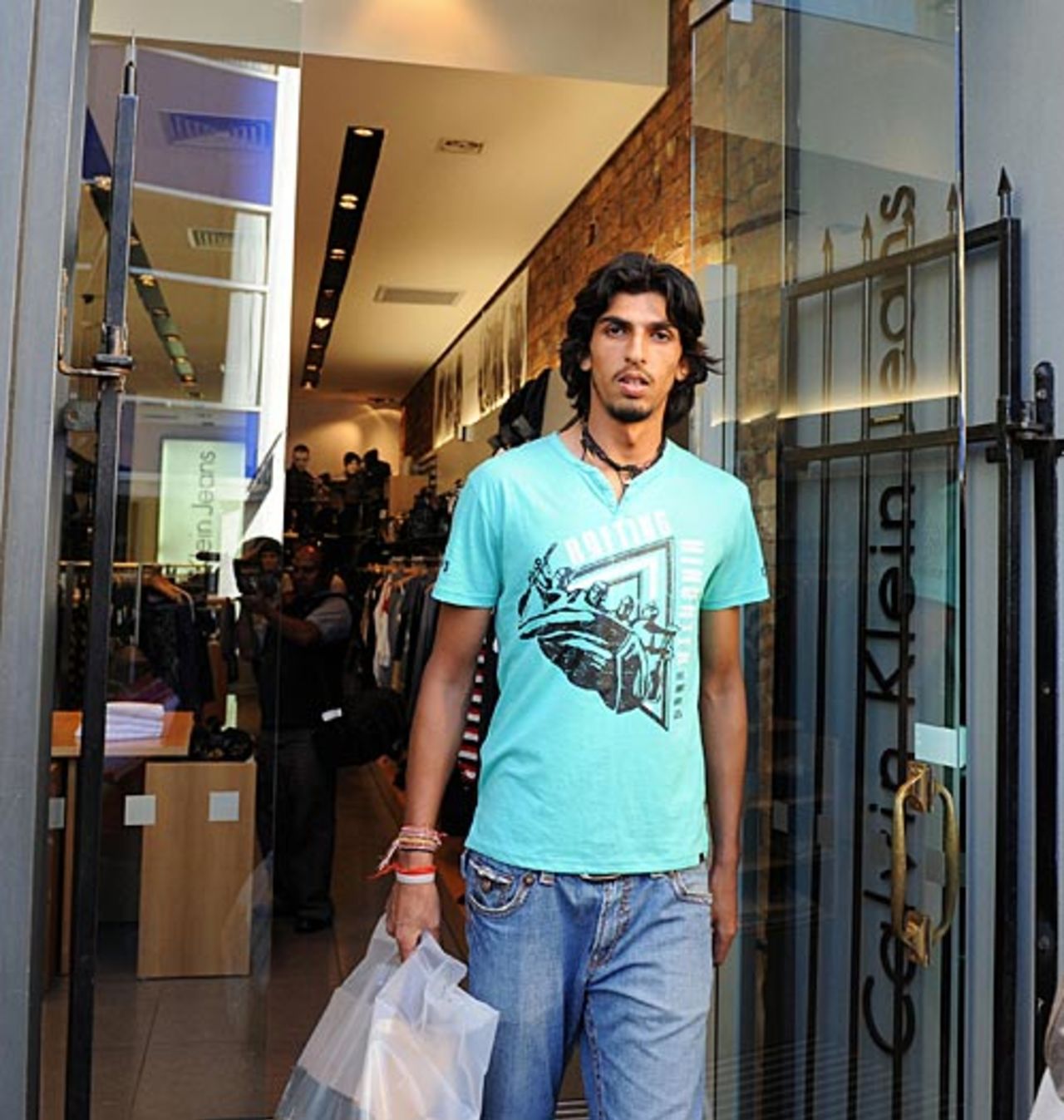 Ishant Sharma goes shopping, Auckland, March 23, 2009