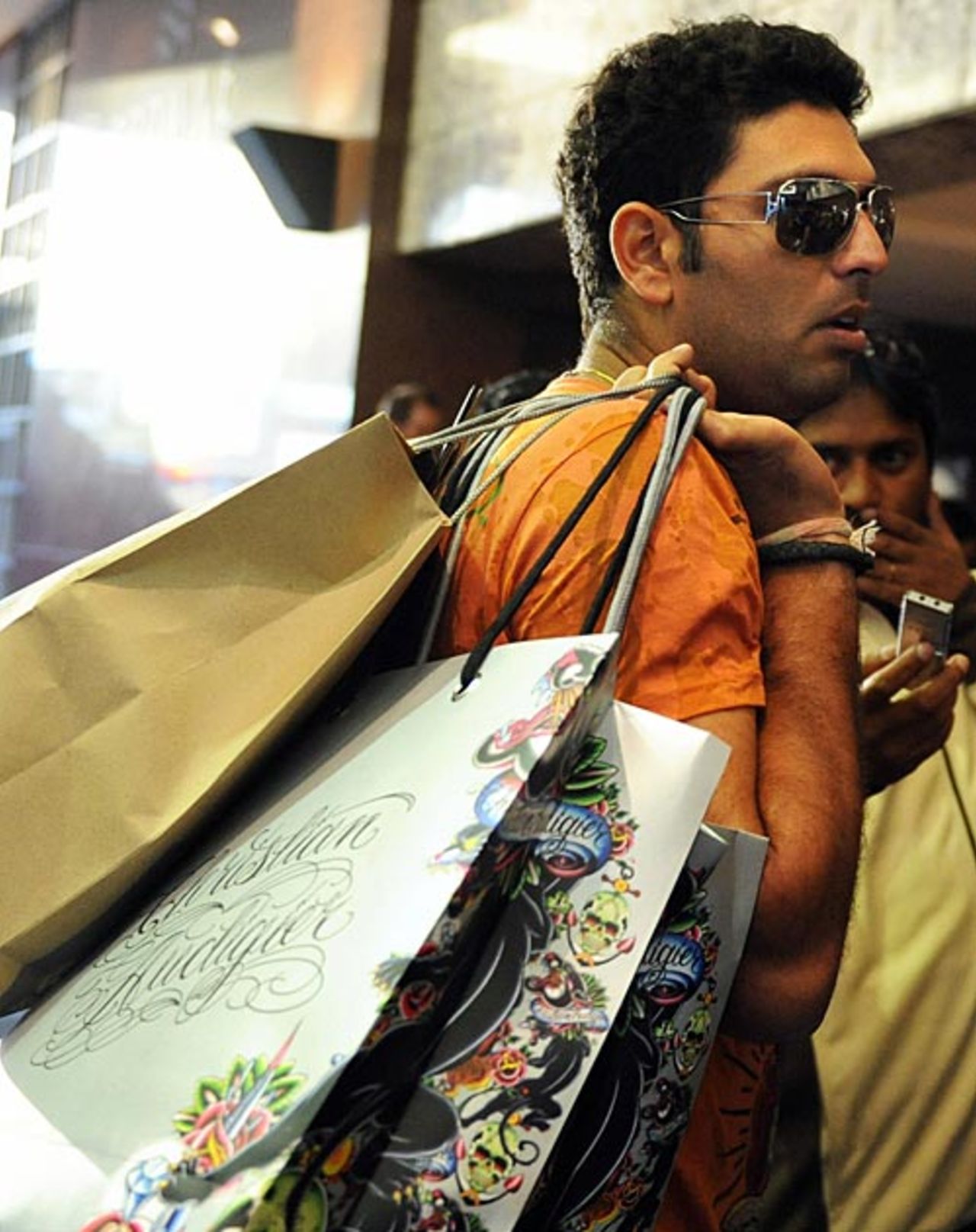 Yuvraj Singh went shopping as well, Auckland, March 23, 2009