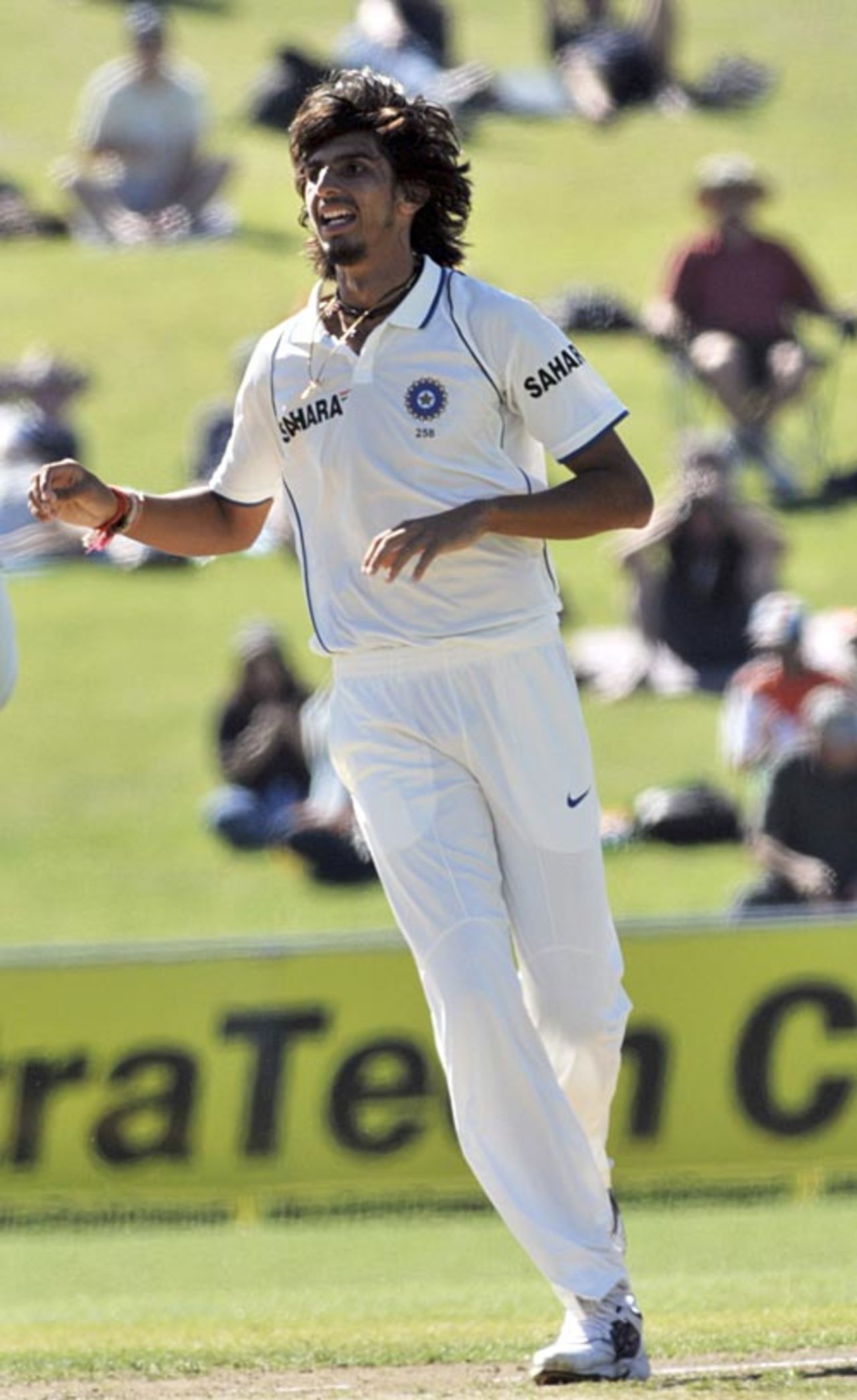 Ishant Sharma gave India the breakthrough, New Zealand v India, 2nd Test, Napier, 1st day, March 26, 2009