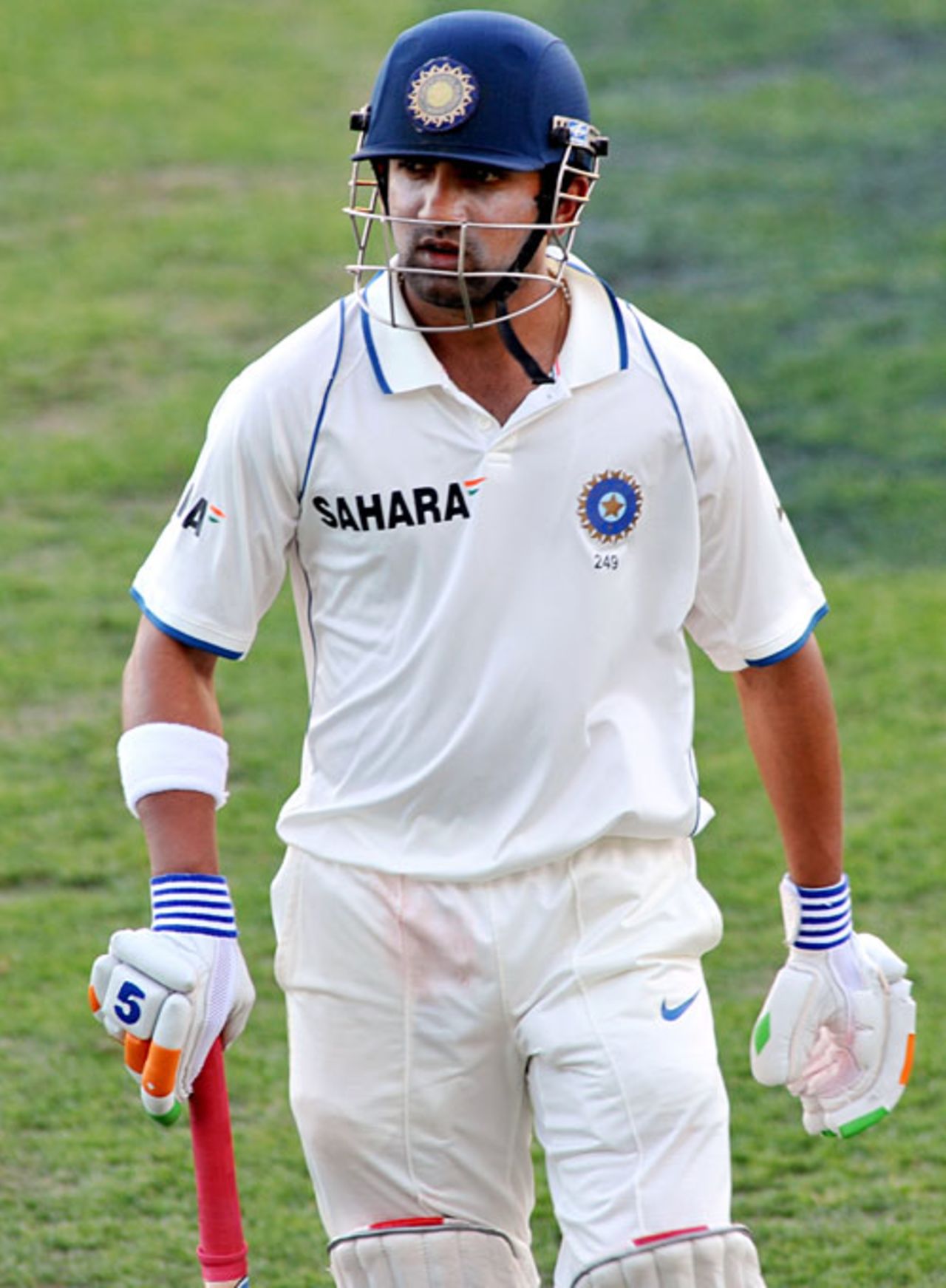Gautam Gambhir walks back after being dismissed for 16, New Zealand v India, 2nd Test, Napier, 2nd day, March 27, 2009