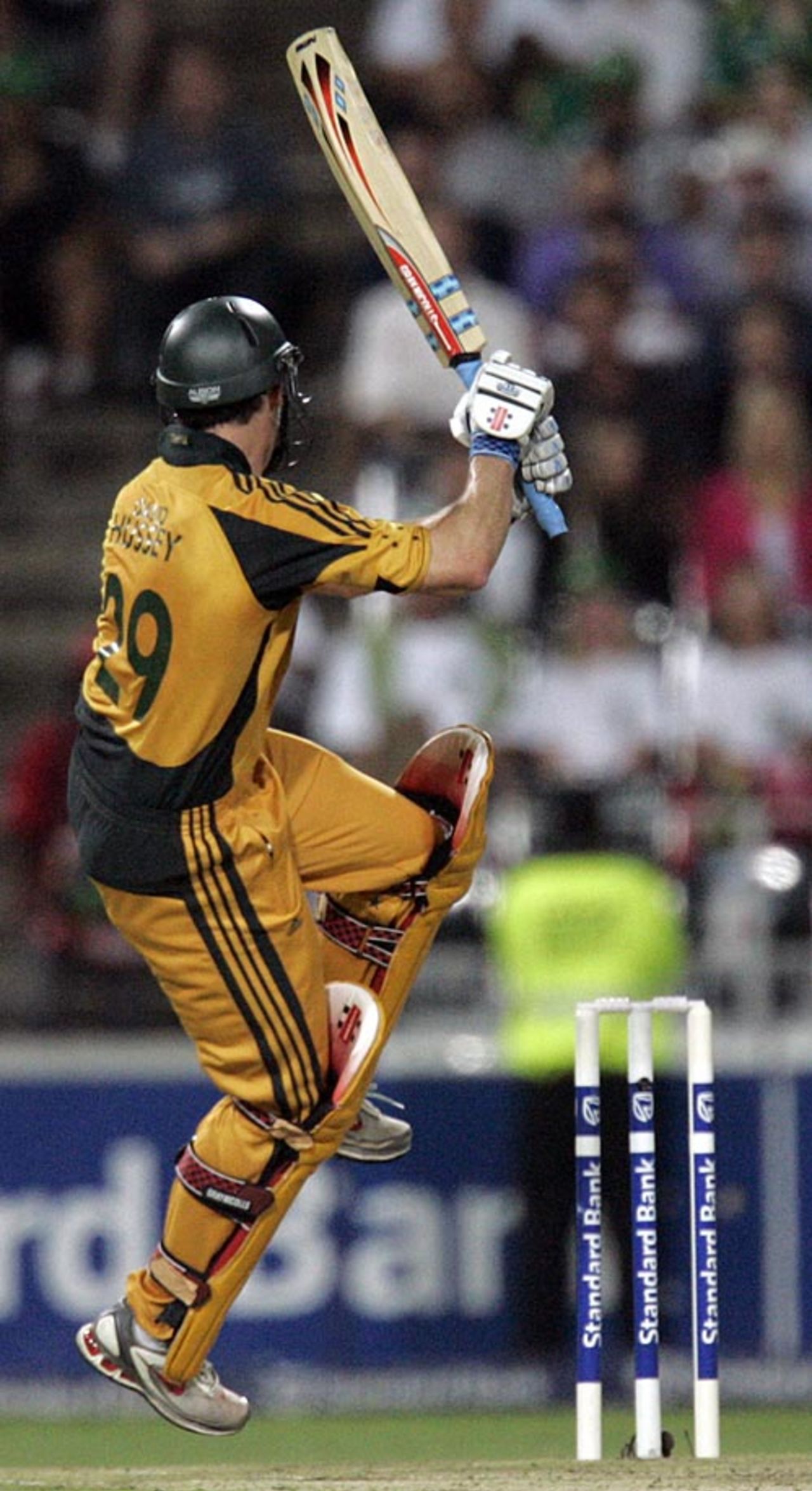 David Hussey tries to be unorthodox, South Africa v Australia, 1st Twenty20 international, Johannesburg, March 27, 2009