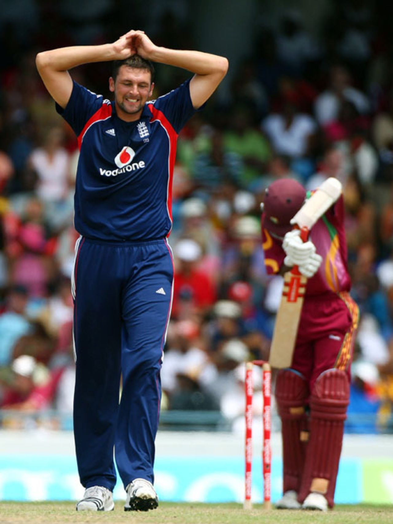 Steve Harmison finds the going tough on his return to the side, West Indies v England, 4th ODI, Bridgetown, March 29, 2009