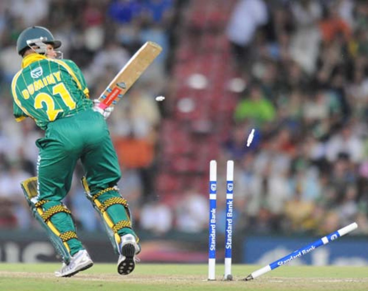 JP Duminy is bowled attempting a cheeky shot, South Africa v Australia, 2nd Twenty20, Centurion, March 29, 2009