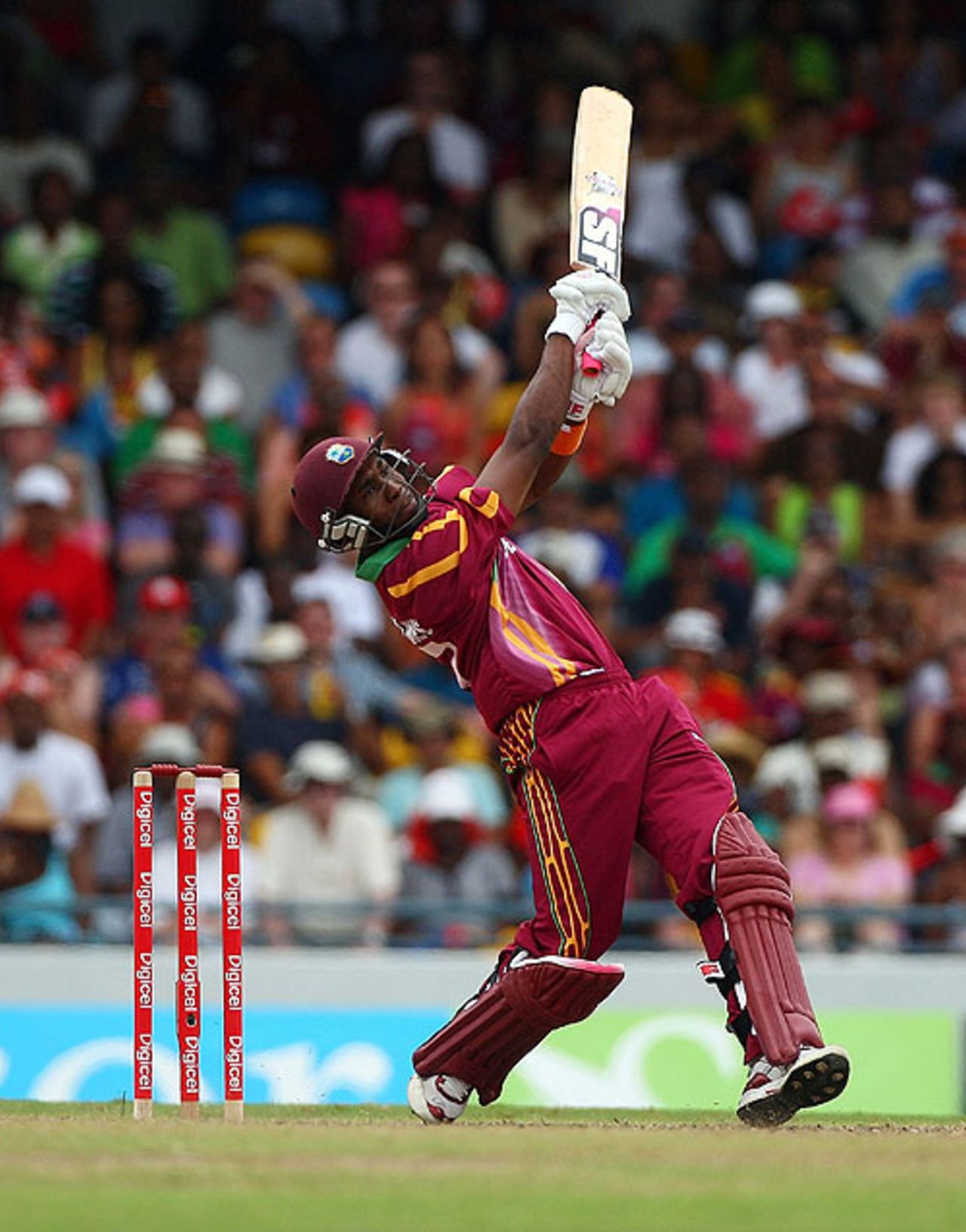 Dwayne Bravo climbs onto the offensive during his 69 from 72 balls, West Indies v England, 4th ODI, Bridgetown, March 29, 2009