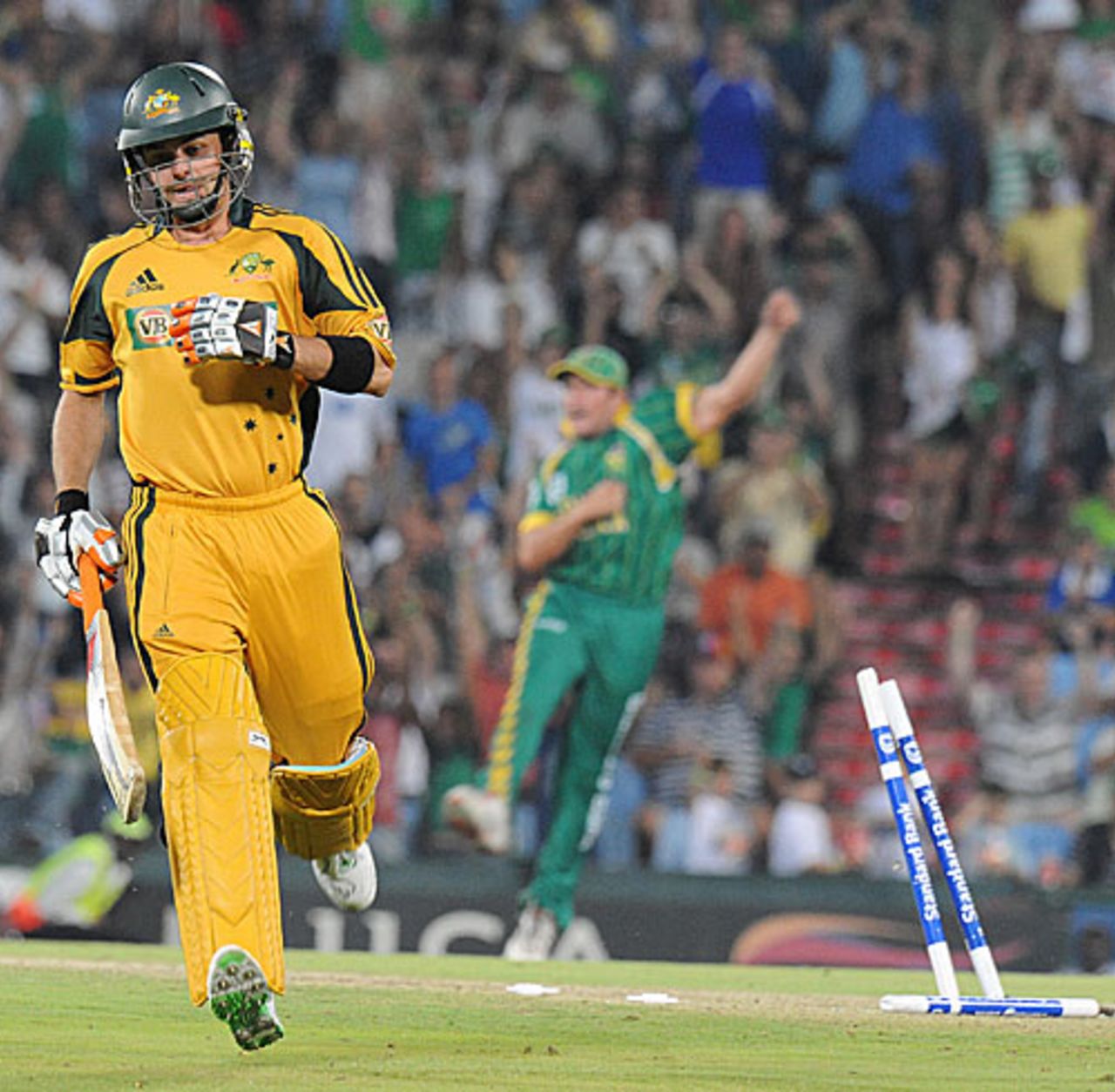 Callum Ferguson is run out for a duck after a terrible mix-up with David Hussey, South Africa v Australia, 2nd Twenty20, Centurion, March 29, 2009
