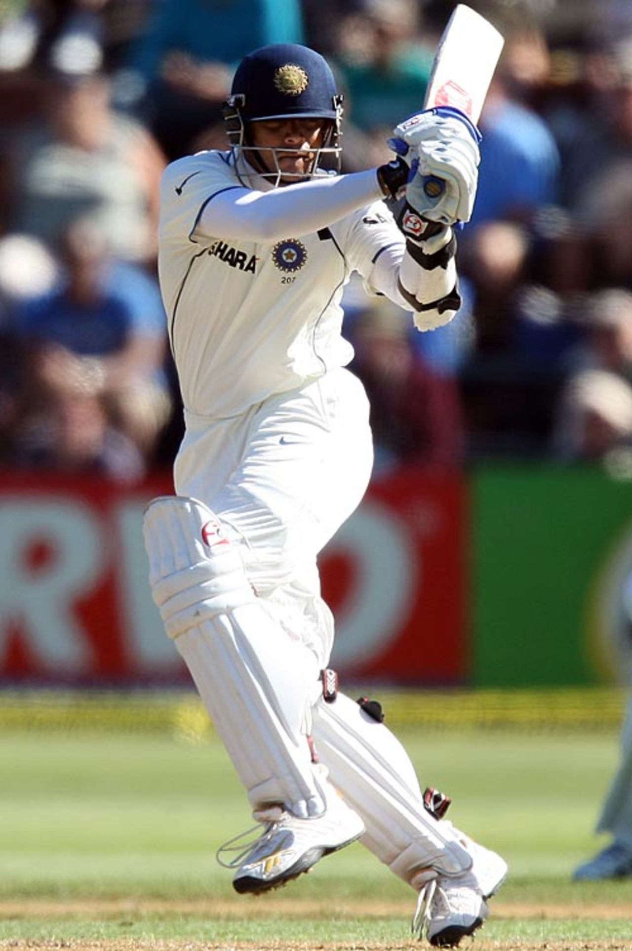 Rahul Dravid pulls, New Zealand v India, 3rd Test, Wellington, 1st day, April 3, 2009