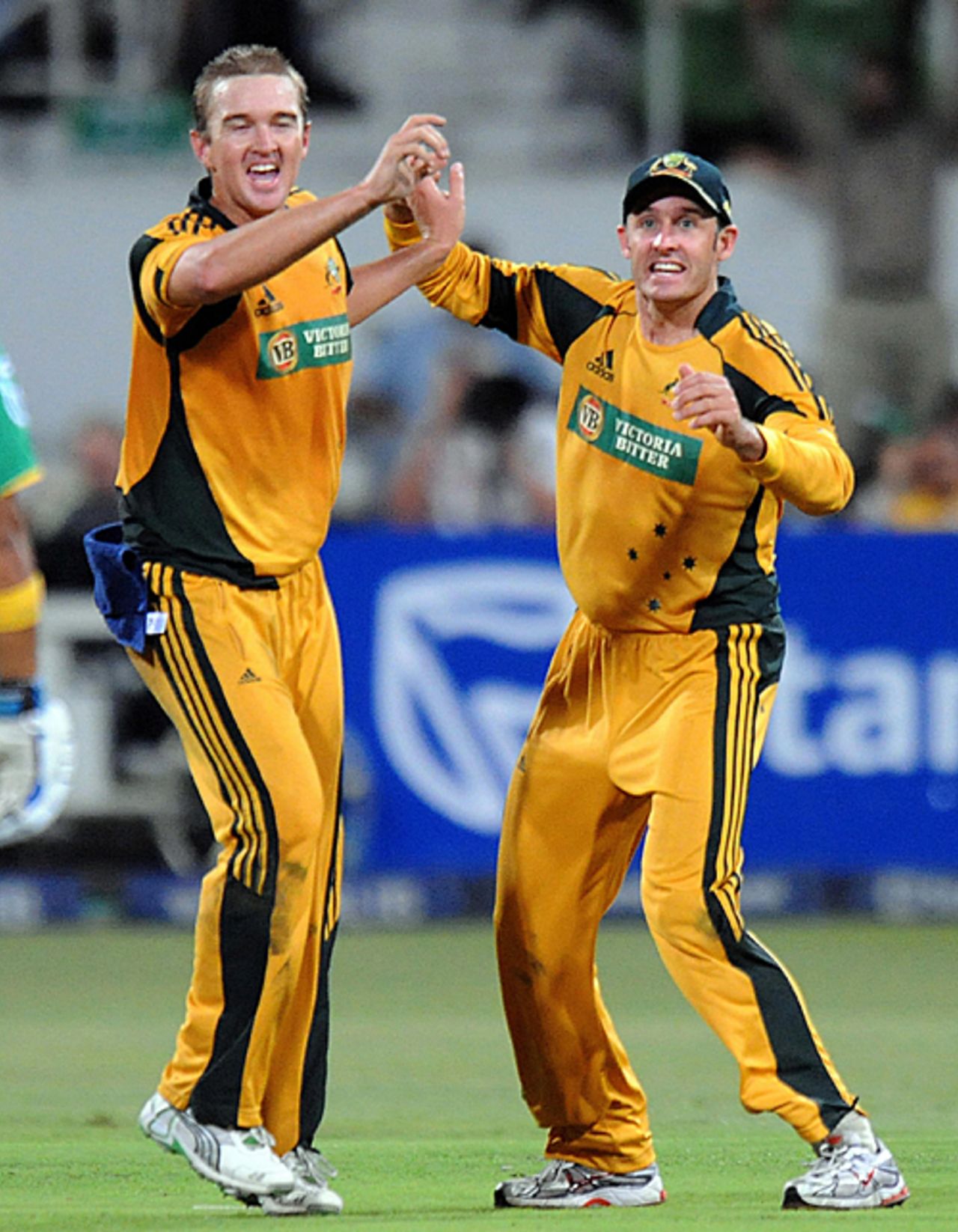 Michael Hussey congratulates Nathan Hauritz on picking up Graeme Smith's wicket, South Africa v Australia, 1st ODI, Durban, April 3, 2009