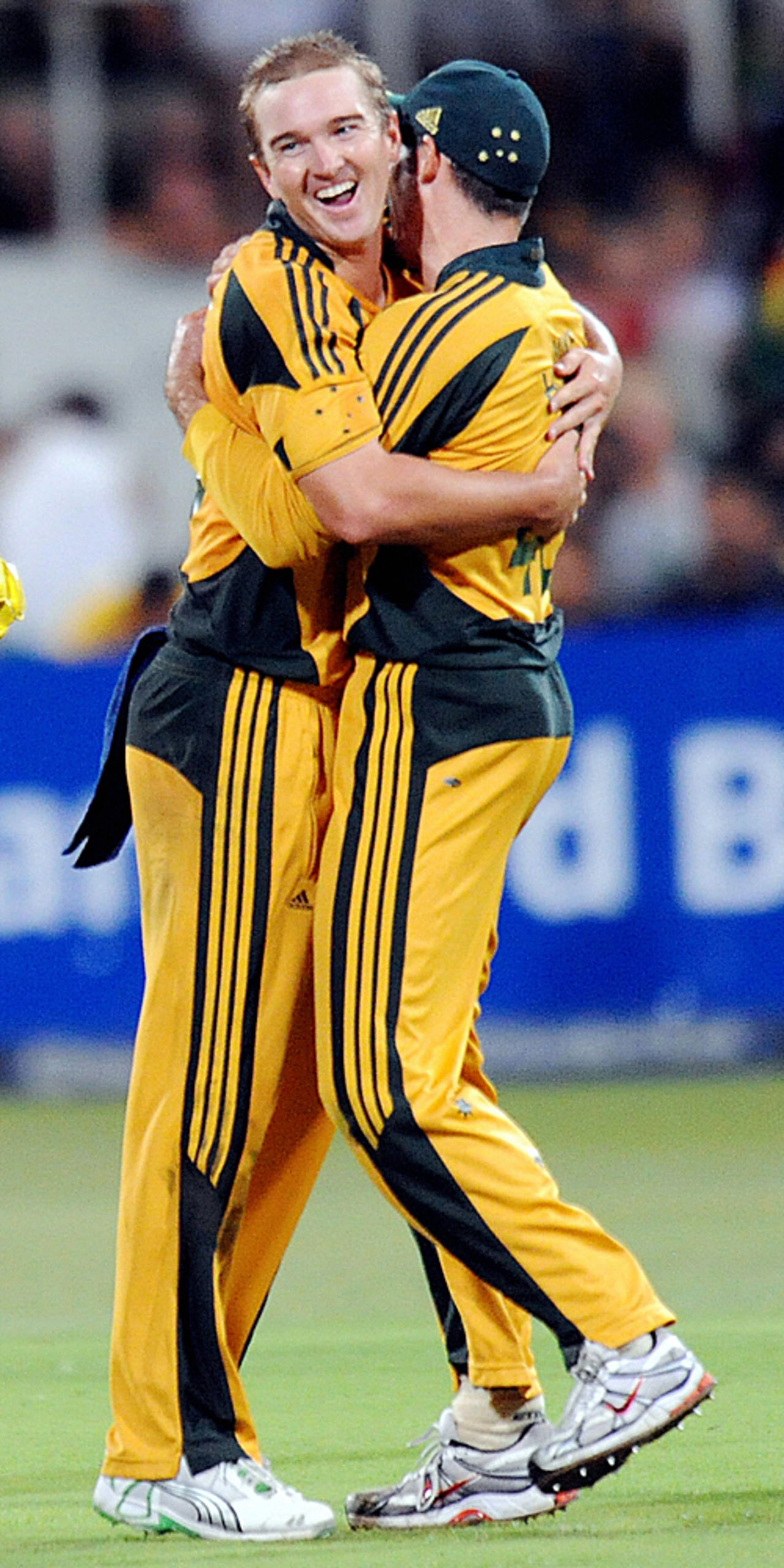 Nathan Hauritz gets the congratulations for picking up yet another wicket, South Africa v Australia, 1st ODI, Durban, April 3, 2009