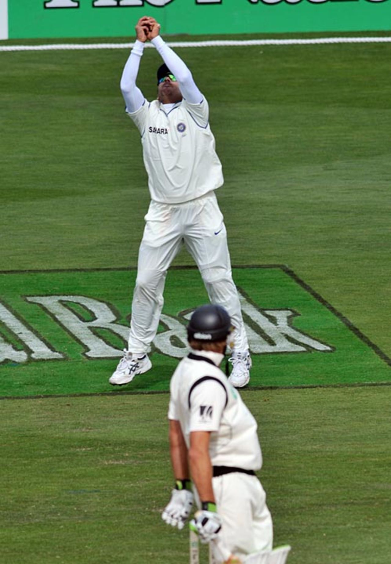 Yuvraj Singh catches Tim McIntosh, New Zealand v India, 3rd Test, Wellington, 2nd day, April 4, 2009