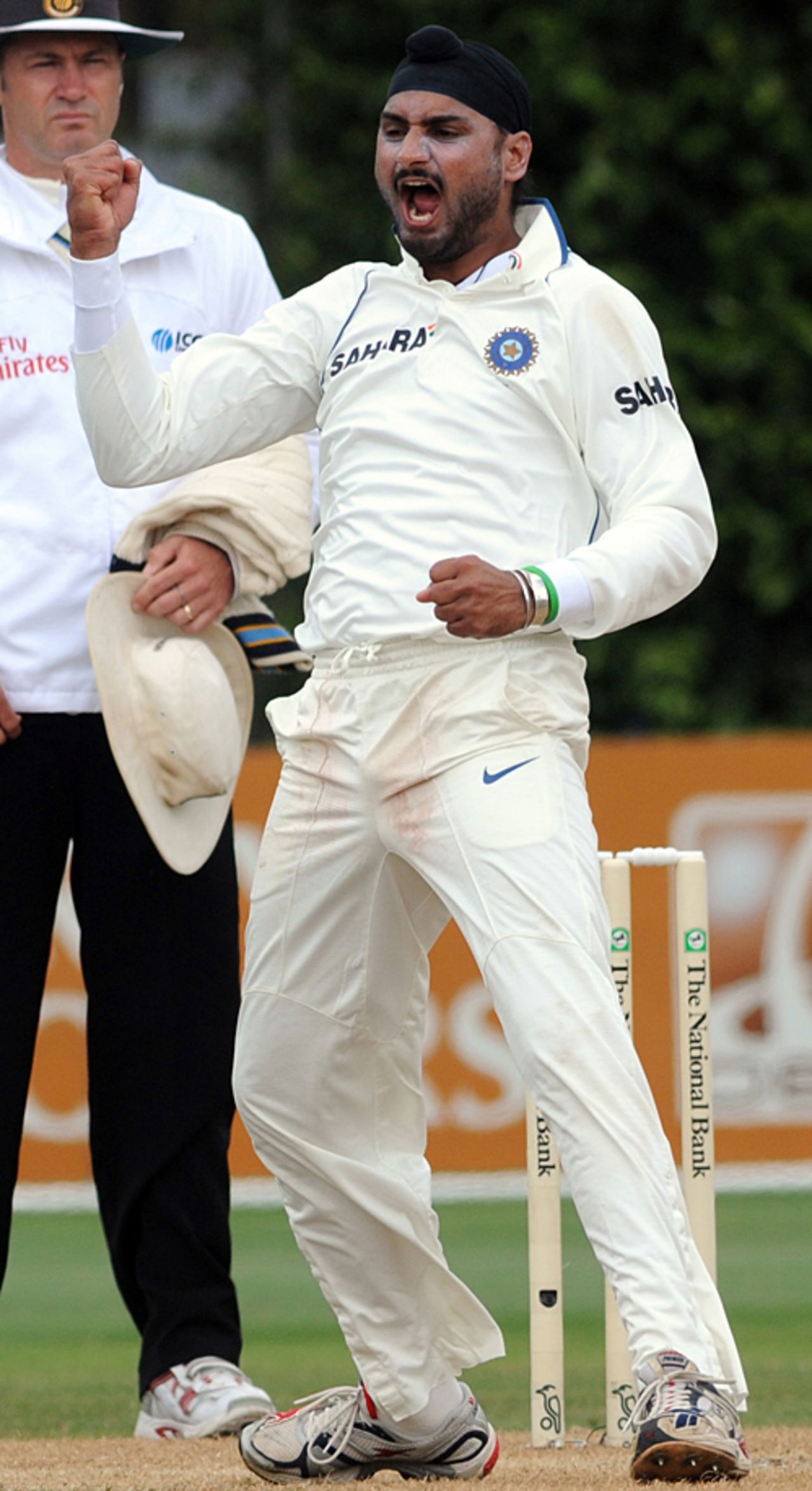 Harbhajan Singh celebrates Ross Taylor's dismissal, New Zealand v India, 3rd Test, Wellington, 5th day, April 7, 2009