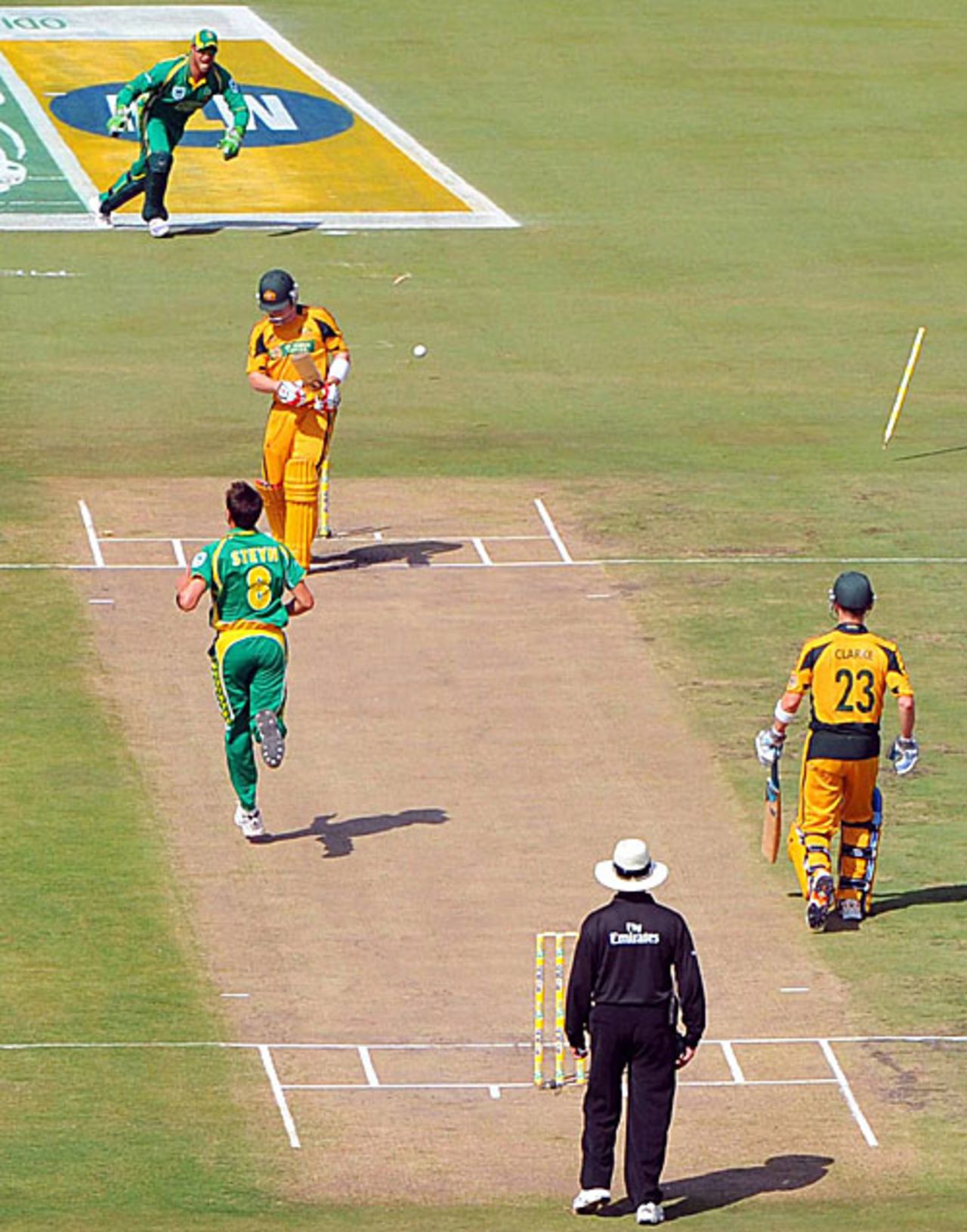 Dale Steyn sends Brad Haddin's leg stump cartwheeling, South Africa v Australia, 2nd ODI, Centurion, April 5, 2009