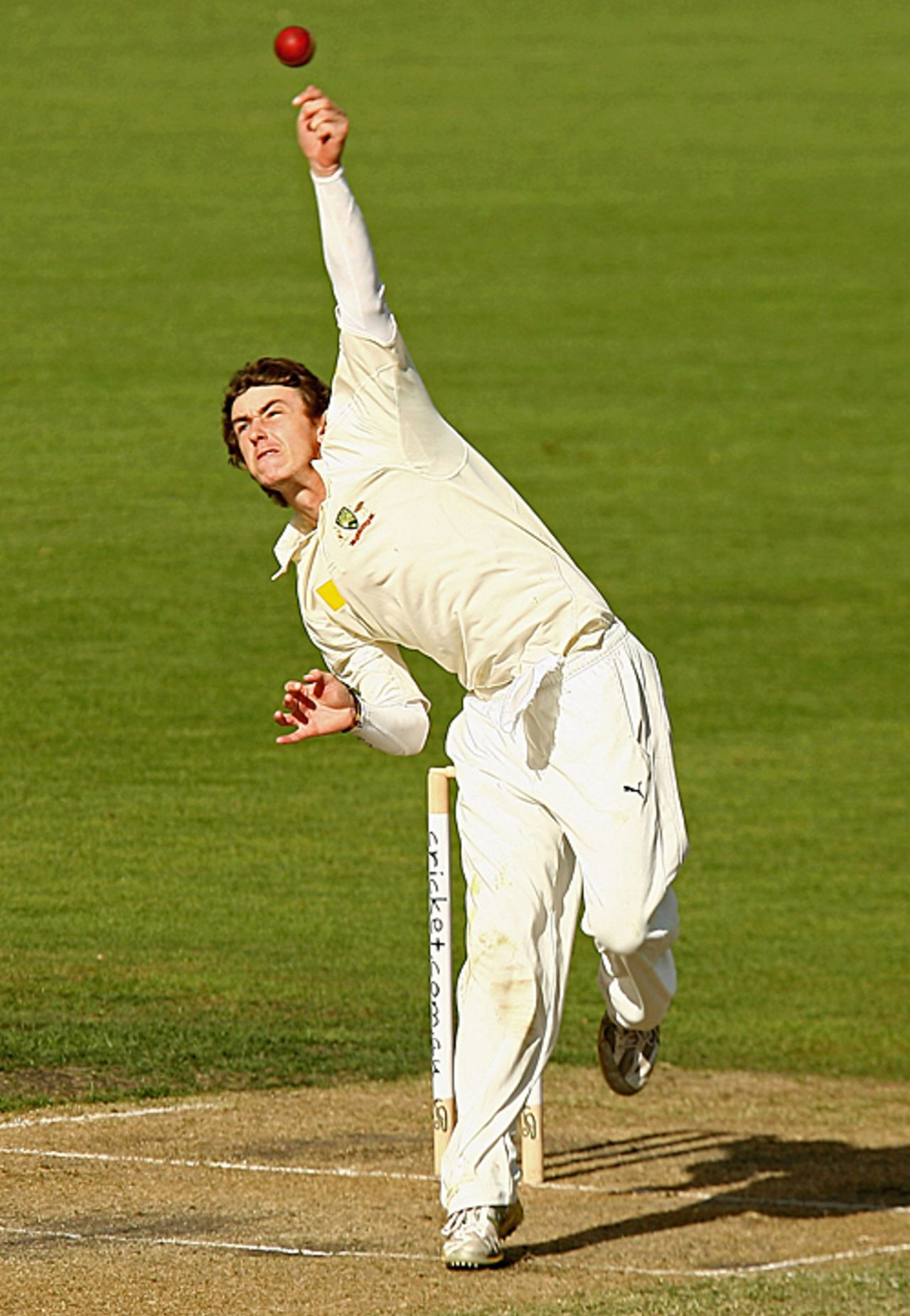 Luke Doran bowls for Australia Under-19, Australia Under-19 v India Under-19, 1st Test, Hobart, 2nd day, April 12, 2009