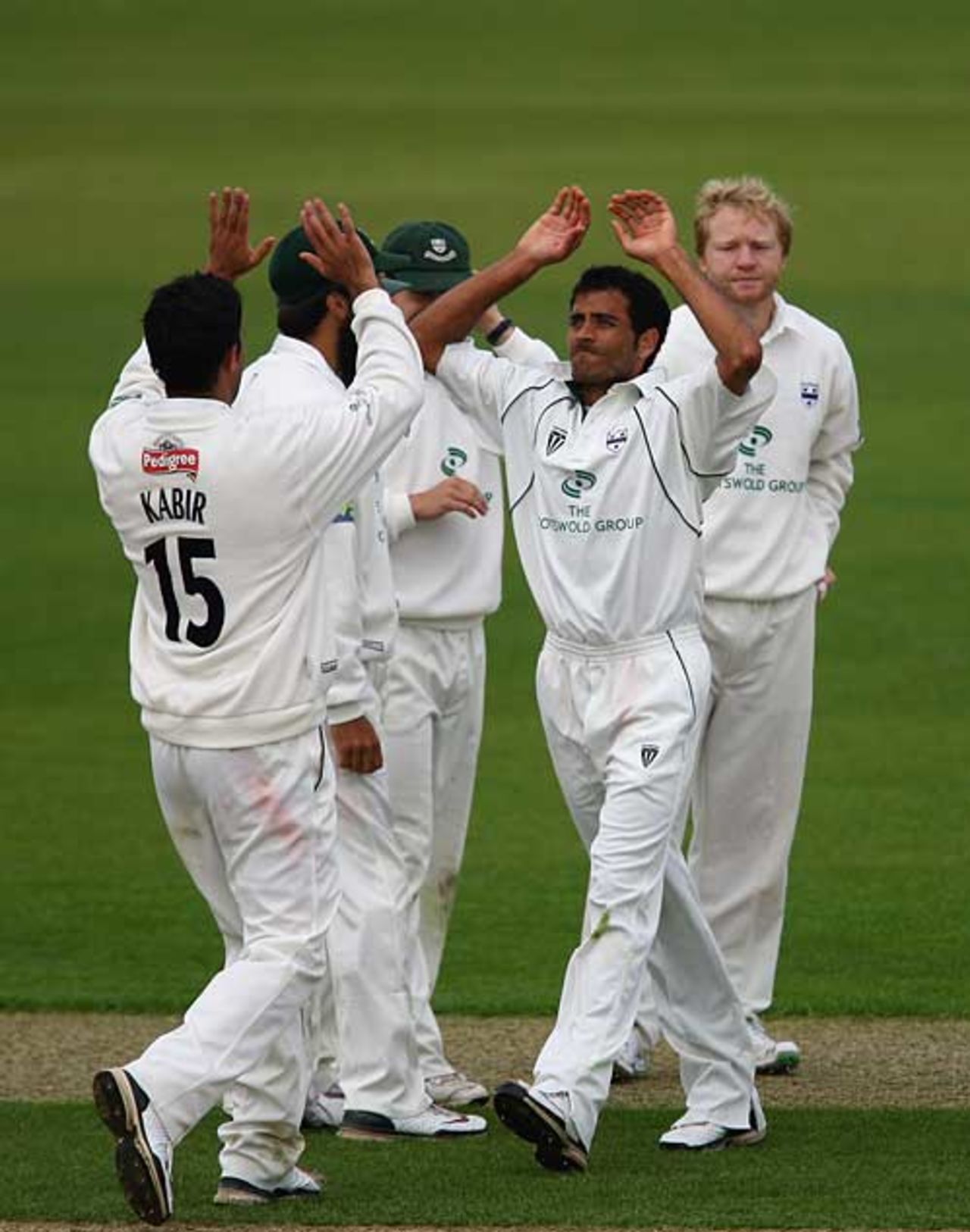 Imran Arif collected four wickets to help Worcestershire's cause, Hampshire v Worcestershire, County Championship Division One, The Rose Bowl, April 16, 2009