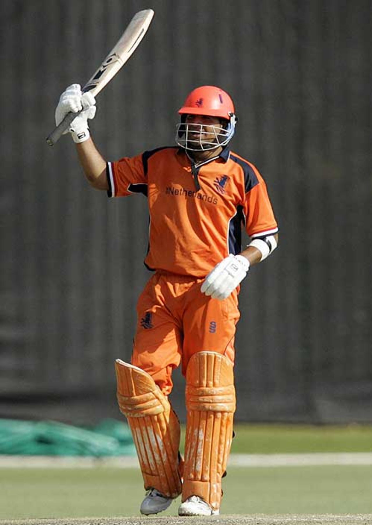Mudassar Bukhari played a starring role in Netherland's win, Canada v Netherlands, ICC World Cup Qualifiers, Super Eights, Johannesburg, April 17, 2009