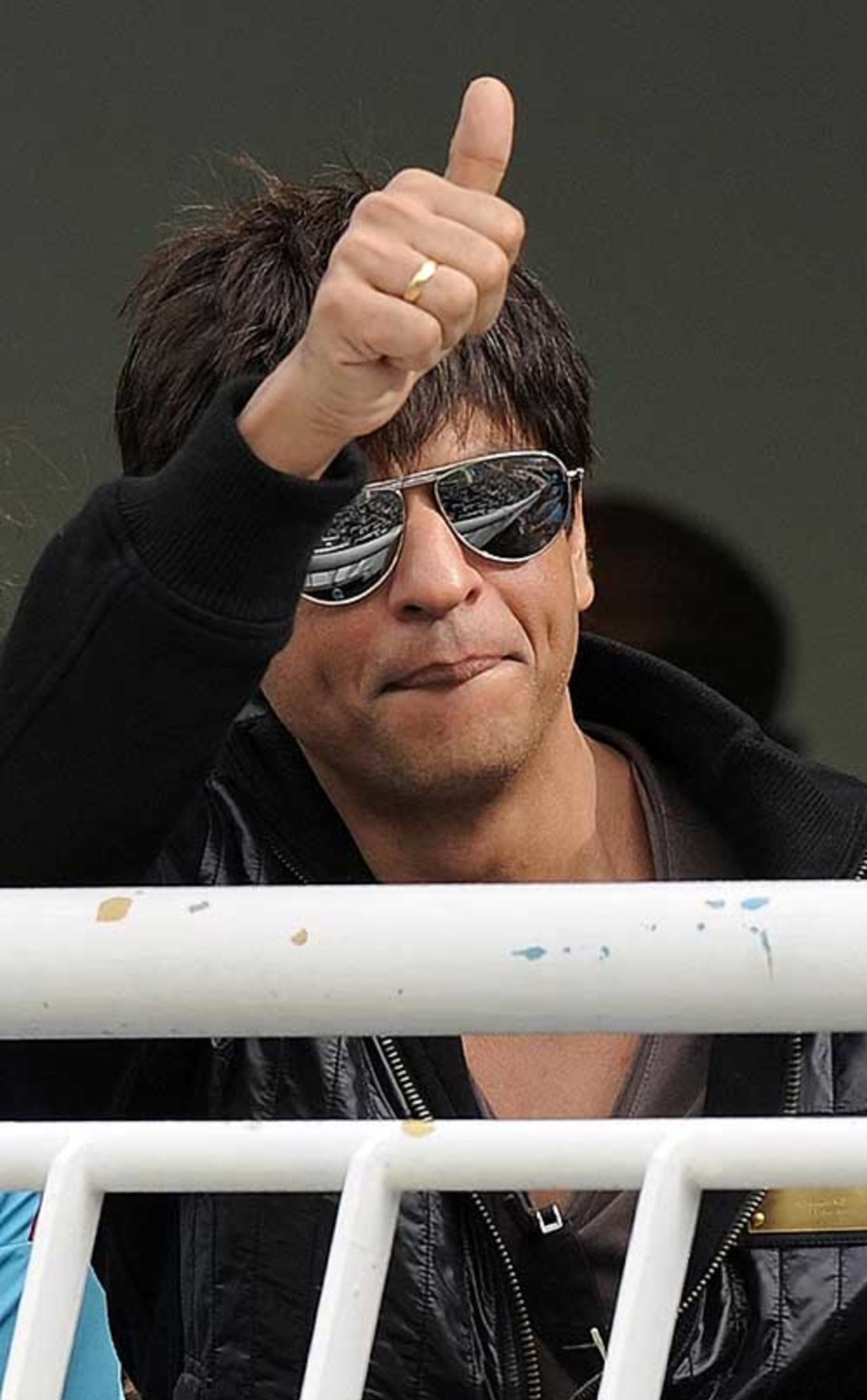 Shah Rukh Khan at the start of the IPL's second season, Chennai Super Kings v Mumbai Indians, IPL, 1st game, Cape Town, April 18, 2009