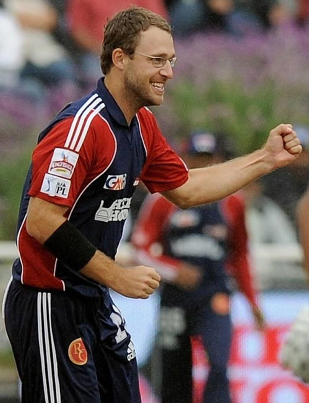 Daniel Vettori transformed the match with his 3 for 15, Delhi Daredevils v Kings XI Punjab, IPL, 3rd game, Cape Town, April 19, 2009