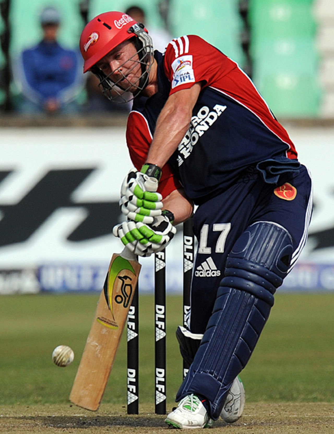 AB de Villiers smashes it through the offside, Chennai Super Kings v Delhi Daredevils, IPL, 9th match, Durban, April 23, 2009