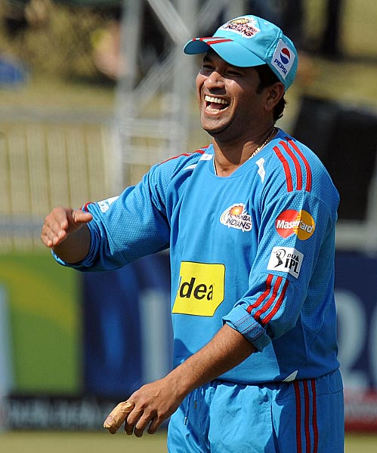 Sachin Tendulkar has plenty to smile about during a practice session ahead of a Twenty20 game, Deccan Chargers v Mumbai Indians, IPL, 12th Match, Durban, April 25, 2009