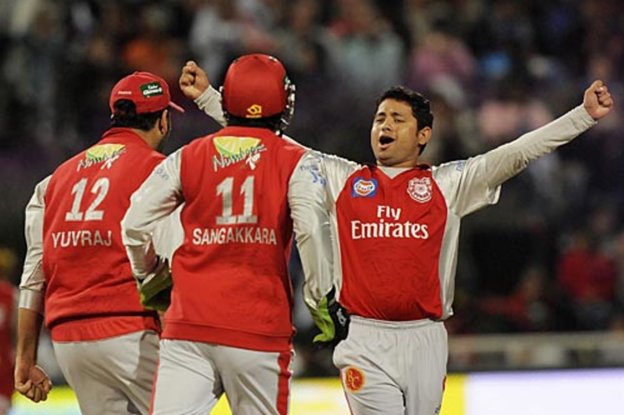 Piyush Chawla celebrates Yusuf Pathan's wicket, Rajasthan Royals v Kings XI Punjab, Cape Town, April 26, 2009