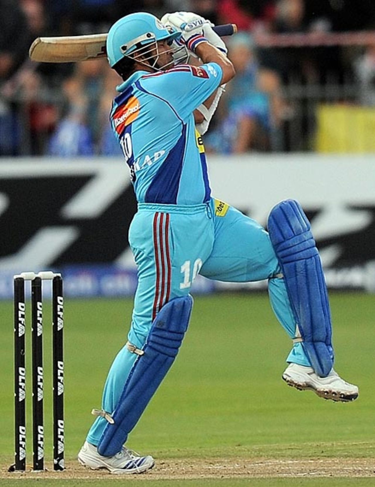 Sachin Tendulkar pulls, Kolkata Knight Riders v Mumbai Indians, IPL, Port Elizabeth, April 27, 2009