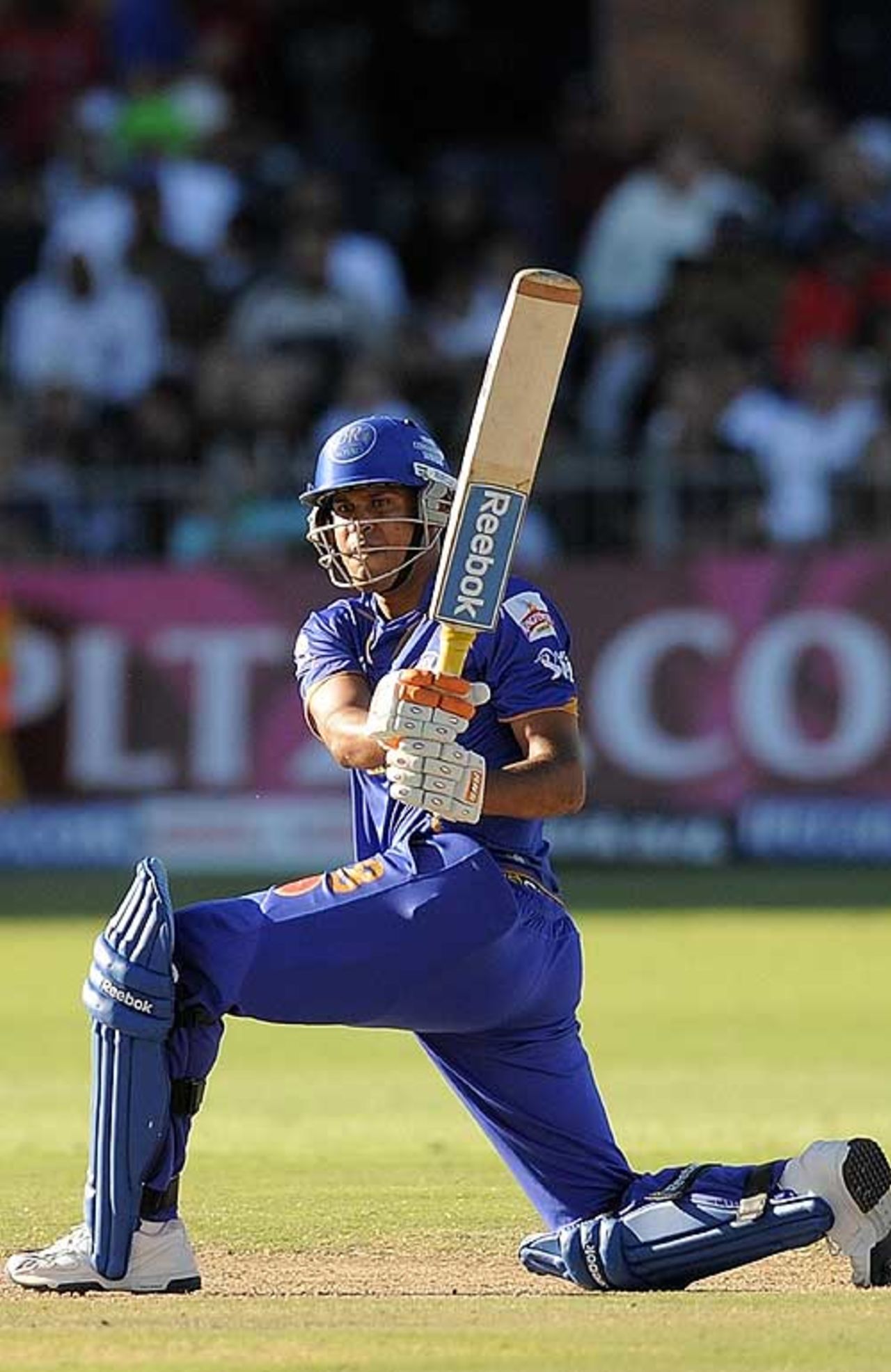 Yusuf Pathan swings during his important cameo, Deccan Chargers v Rajasthan Royals, IPL, 25th match, Port Elizabeth, May 2, 2009