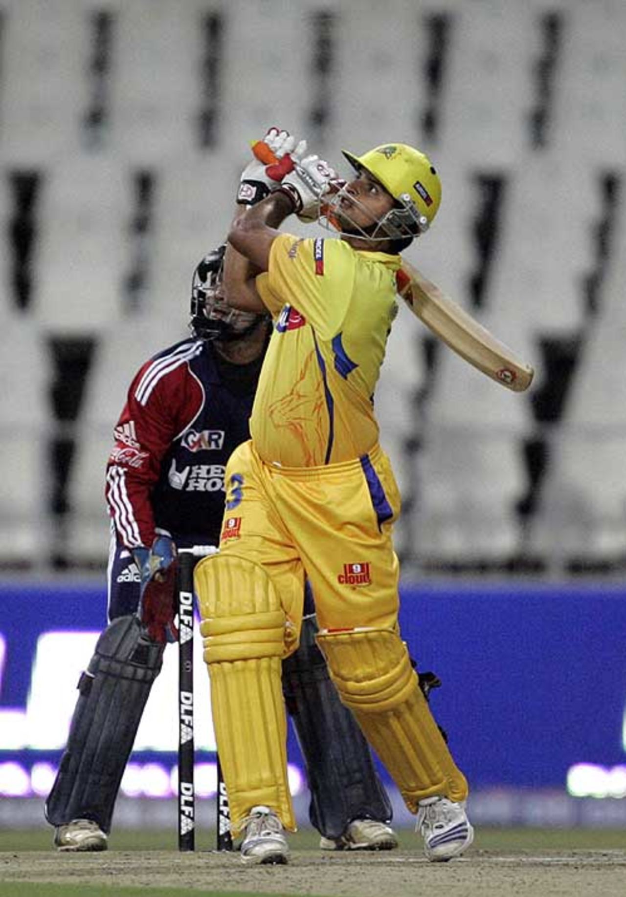 Suresh Raina clubs over the infield, Chennai Super Kings v Delhi Daredevils, IPL, 26th match, Johannesburg, May 2, 2009