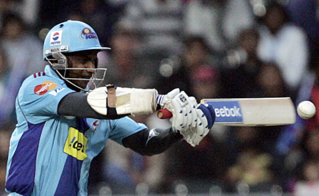 Sanath Jayasuriya cuts loose, Royal Challengers Bangalore v Mumbai Indians, IPL, 28th match, Johannesburg, May 3, 2009