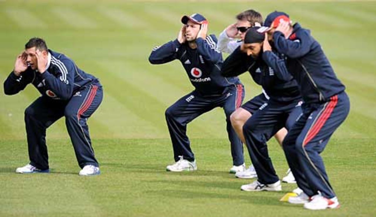 The England players go through their warm-up routines, West Indies v England, 1st Test, Lord's, May 5, 2009